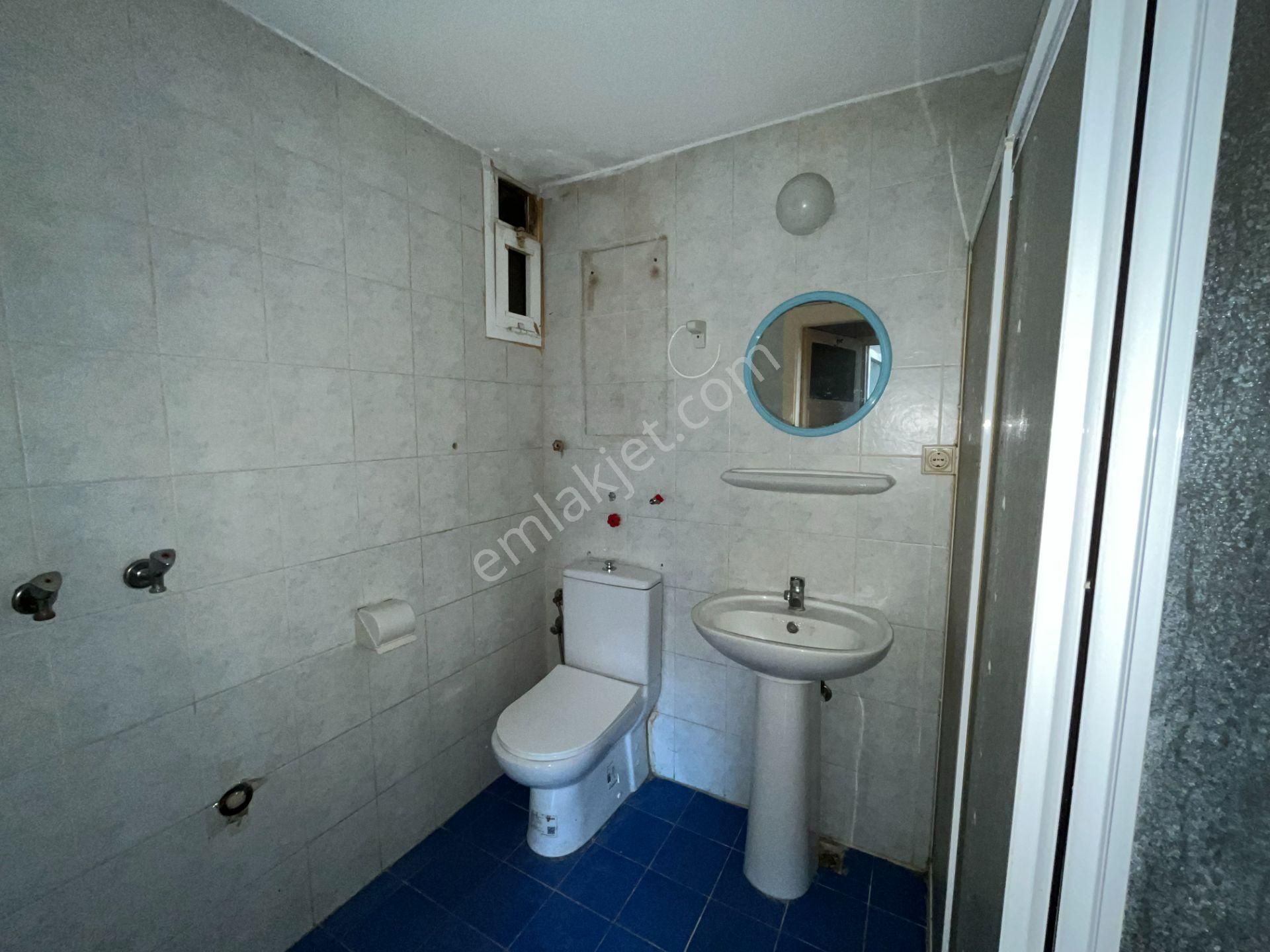 İzmir Karşıyaka Sahil'de Satılık Daire 3+1 87m2 - Görsel 22