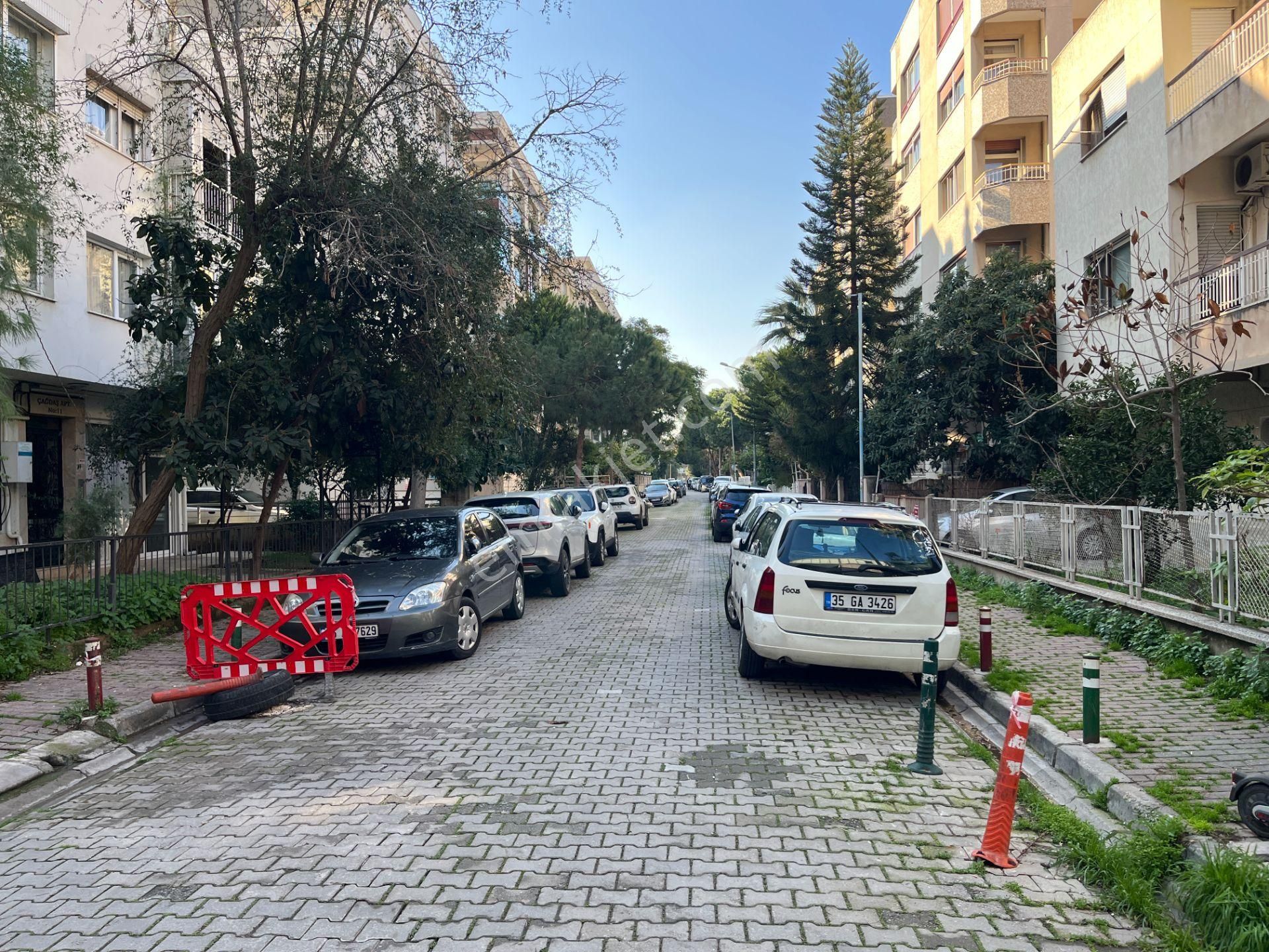 İzmir Karşıyaka Sahil'de Satılık Daire 3+1 87m2 - Görsel 4