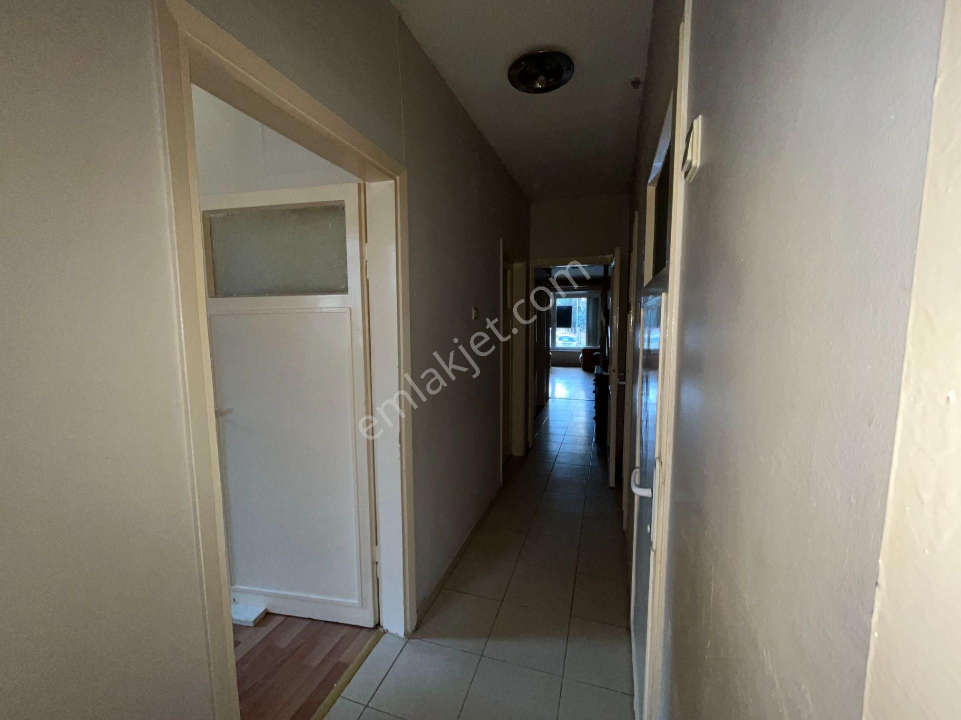 İzmir Karşıyaka Sahil'de Satılık Daire 3+1 87m2 - Görsel 20