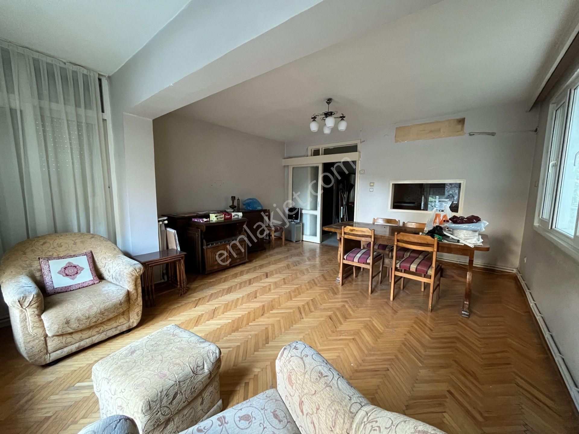 İzmir Karşıyaka Sahil'de Satılık Daire 3+1 87m2 - Görsel 10