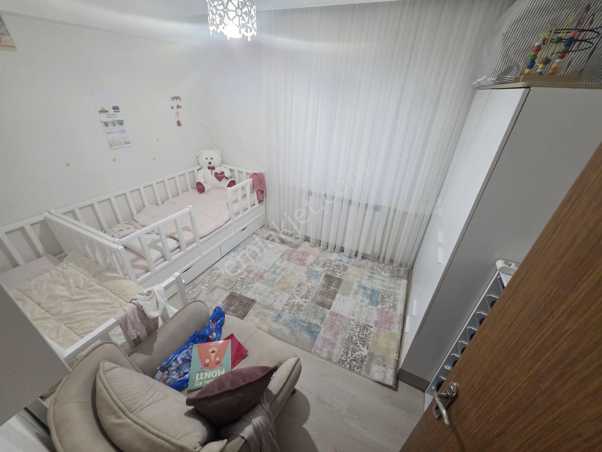 Başkent Caddesi Yakını Full Yapılı Asansörlü Katta 3+1 Daire - Görsel 21