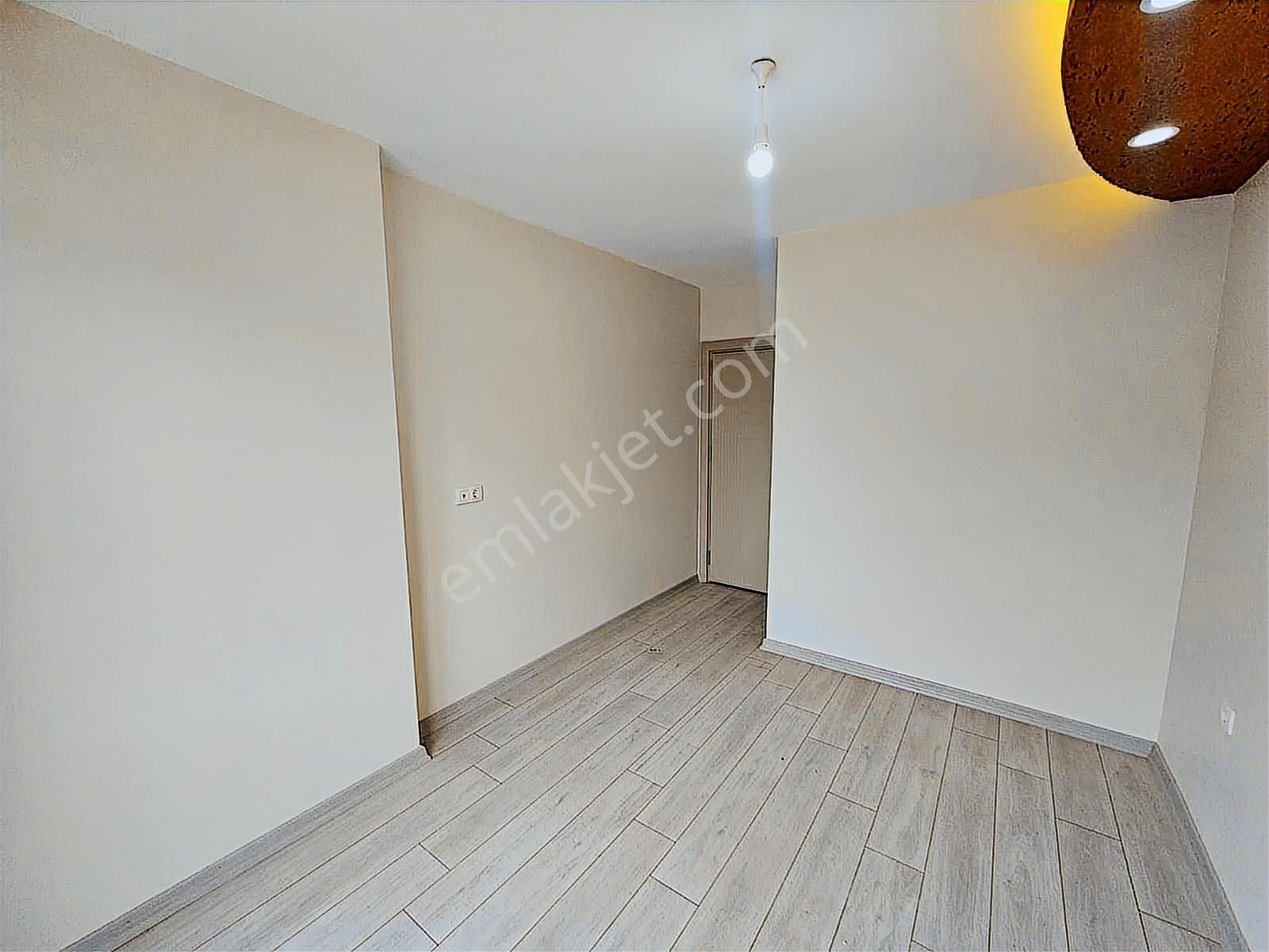 Kamiloba Merkezde Yeni Bina'da Deniz Manzaralı 2+1 Kiralık Daire - Görsel 6