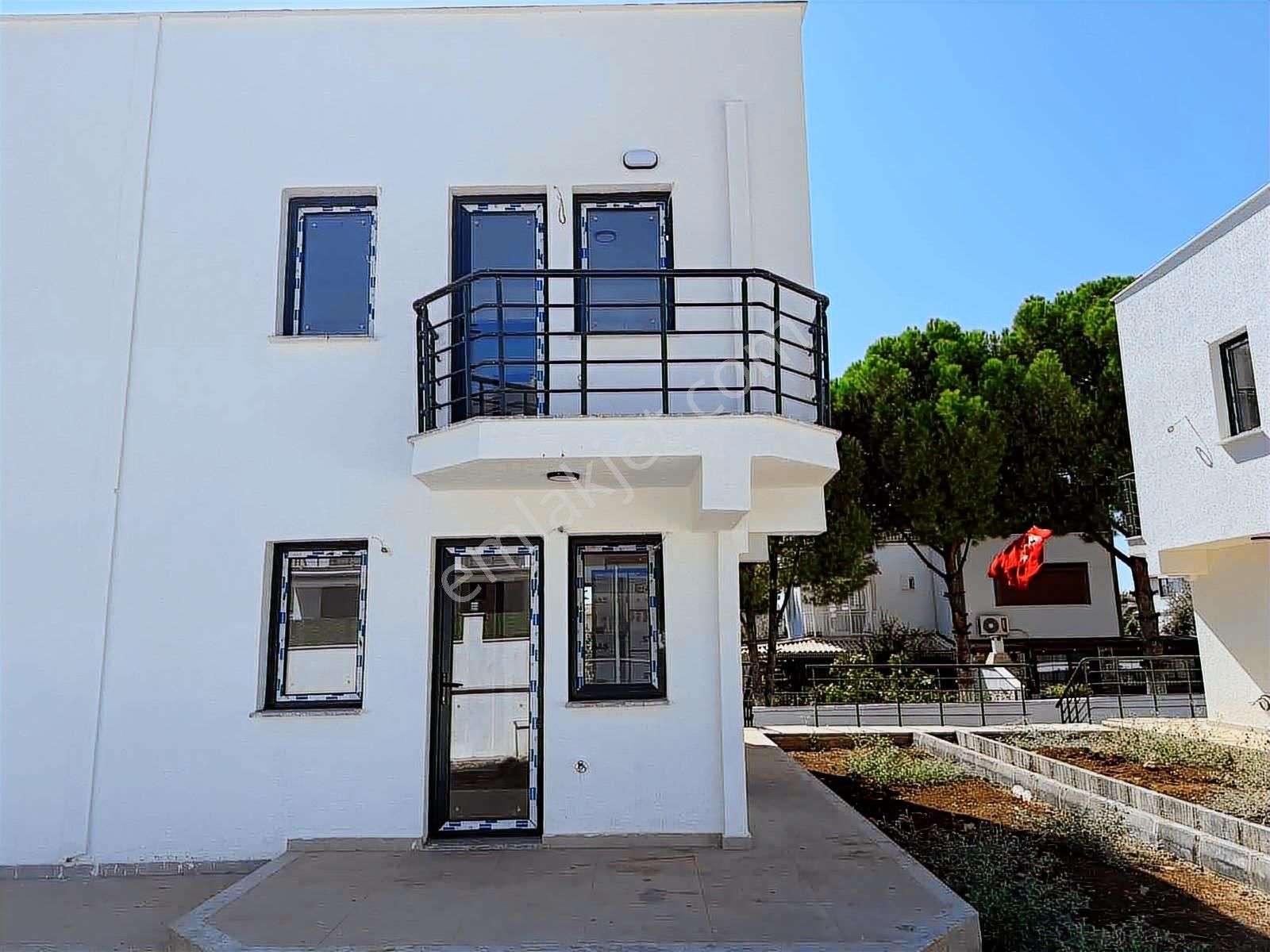 Son İndirim. 2+1. Bitişik Nizam. Bahçeli. Villa - Görsel 3