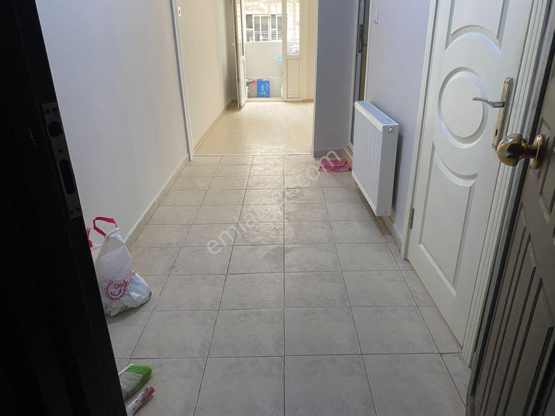 Destan-077-yedikule-merkez-yan-sk-geniş 1-salon+1-oda-kombili-70m2-yüksek-giriş - Görsel 14