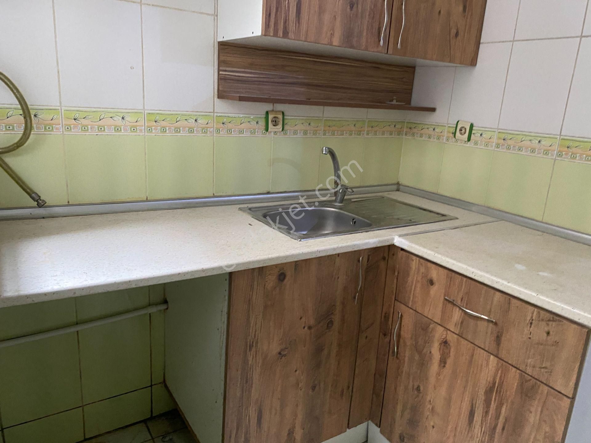 Destan-077-yedikule-merkez-yan-sk-geniş 1-salon+1-oda-kombili-70m2-yüksek-giriş - Görsel 12