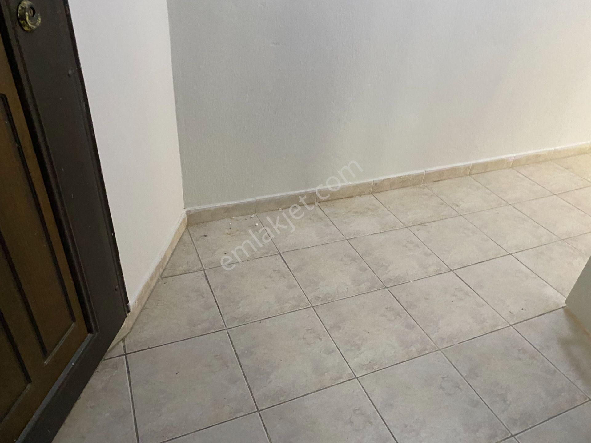 Destan-077-yedikule-merkez-yan-sk-geniş 1-salon+1-oda-kombili-70m2-yüksek-giriş - Görsel 30