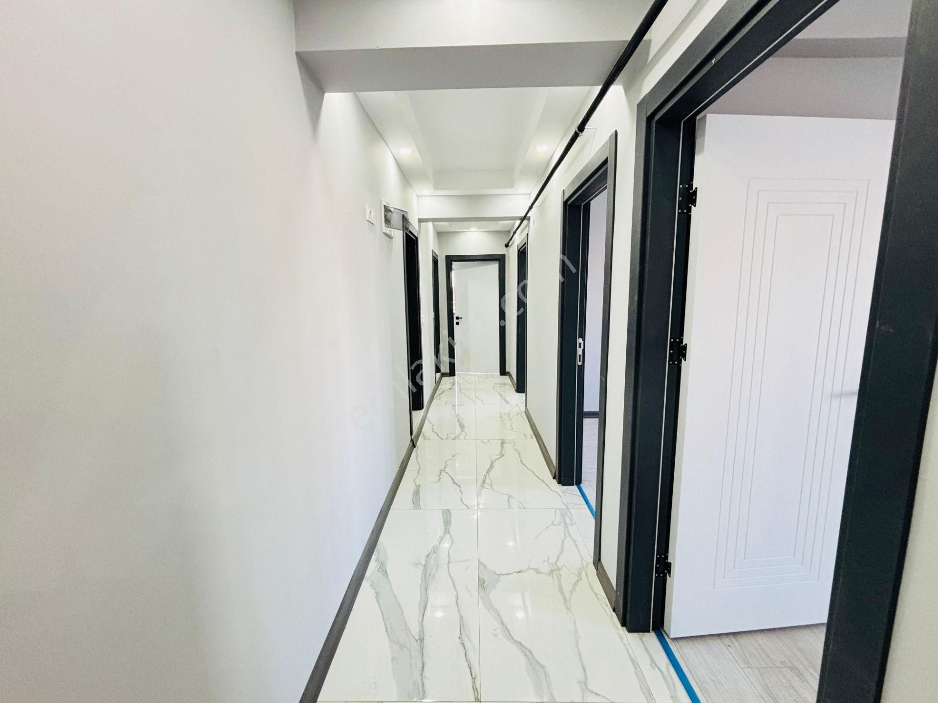 Güven'den Tepe'de Okullar Yanı Ara Kat Ön Cephe 2+1 Daire - Görsel 12