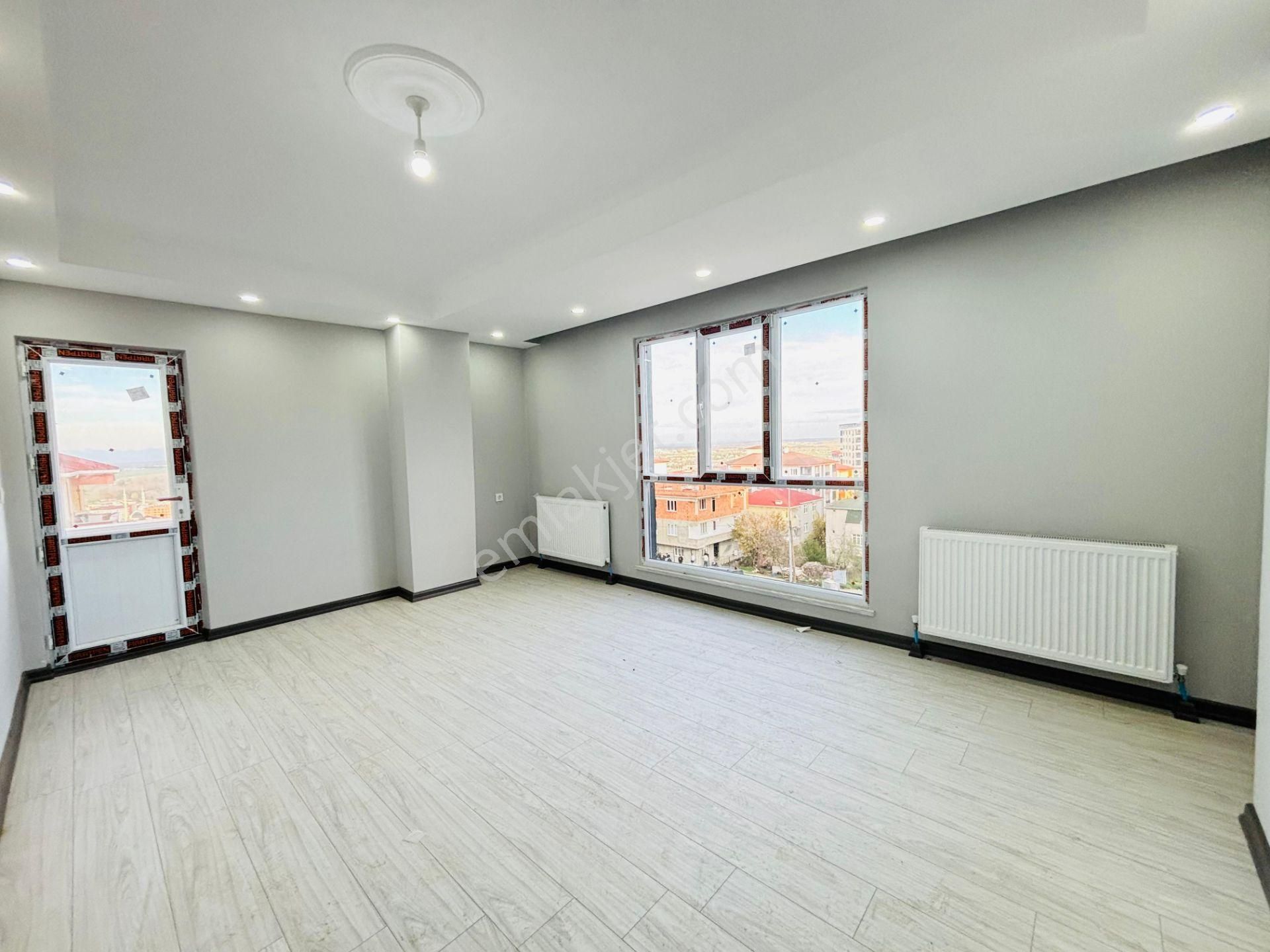 Güven'den Tepe'de Okullar Yanı Ara Kat Ön Cephe 2+1 Daire - Görsel 6