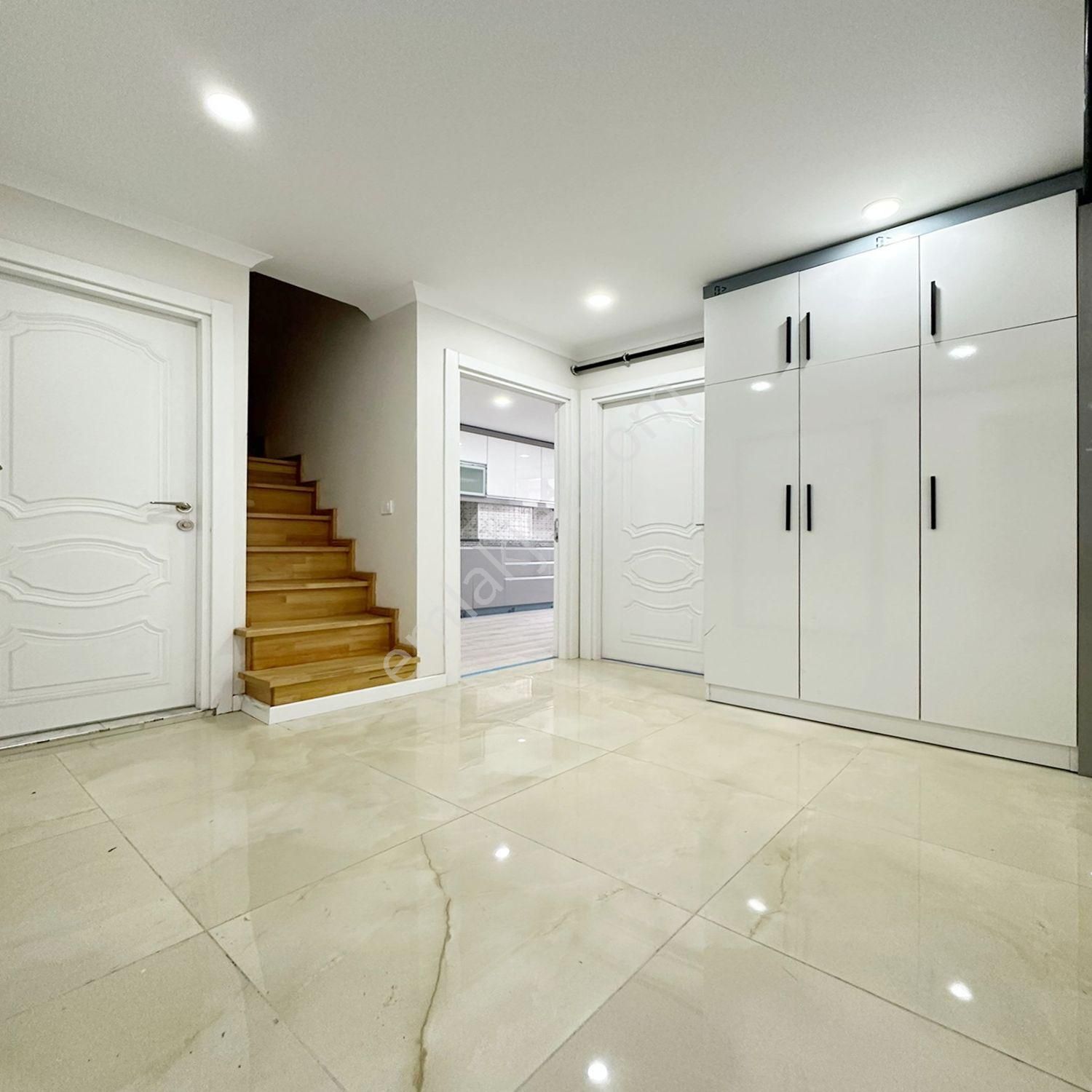 Beylikdüzü Yakuplu'da Satılık 4+2 Dubleks Sıfır Daire Fırsatı - Görsel 6