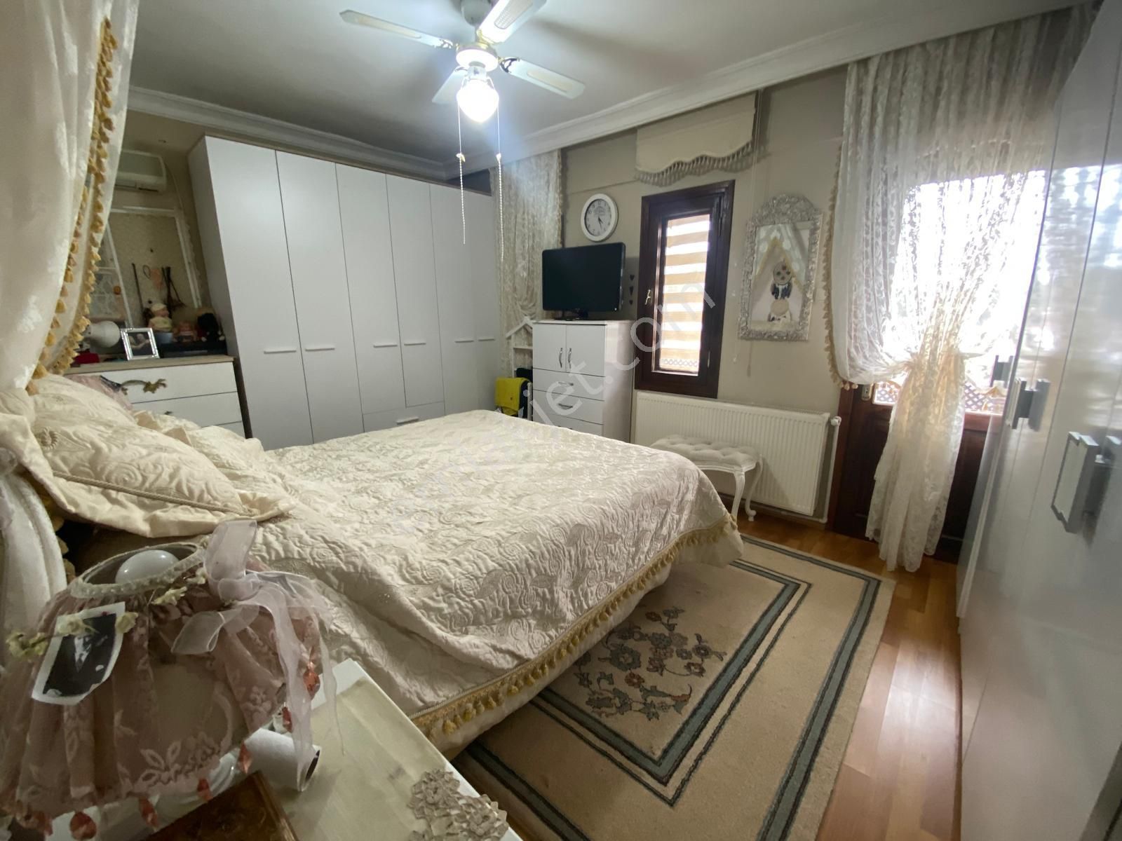 Küçükkuyu Mıhlıda Deniz Manzaralı 5+1 Villa - Görsel 20