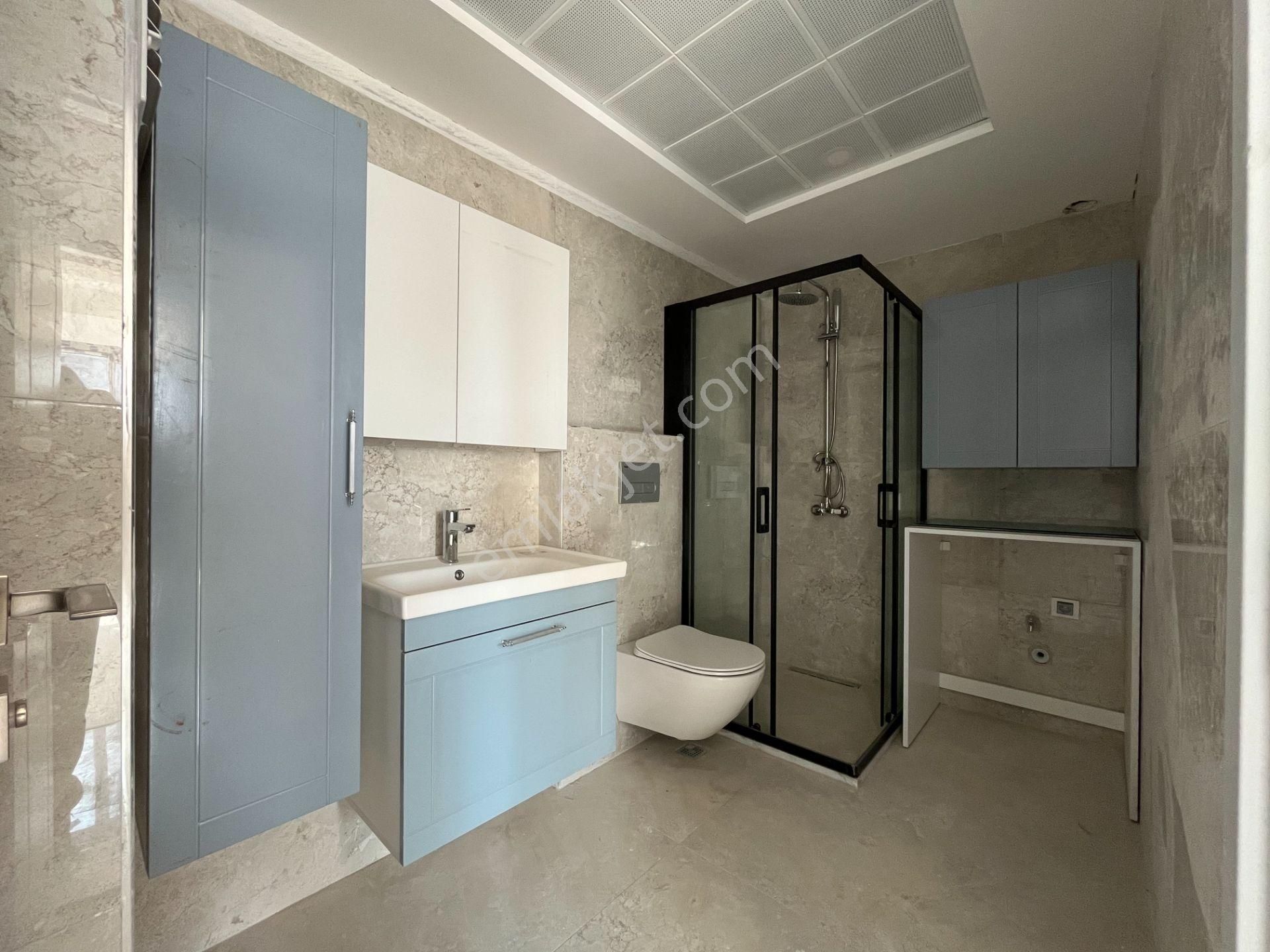 İzmir Çiğli'de Havuzlu Fitness Salonlu Kapalı Otoparklı Satılık Daire 2+1 60 M² - Görsel 15