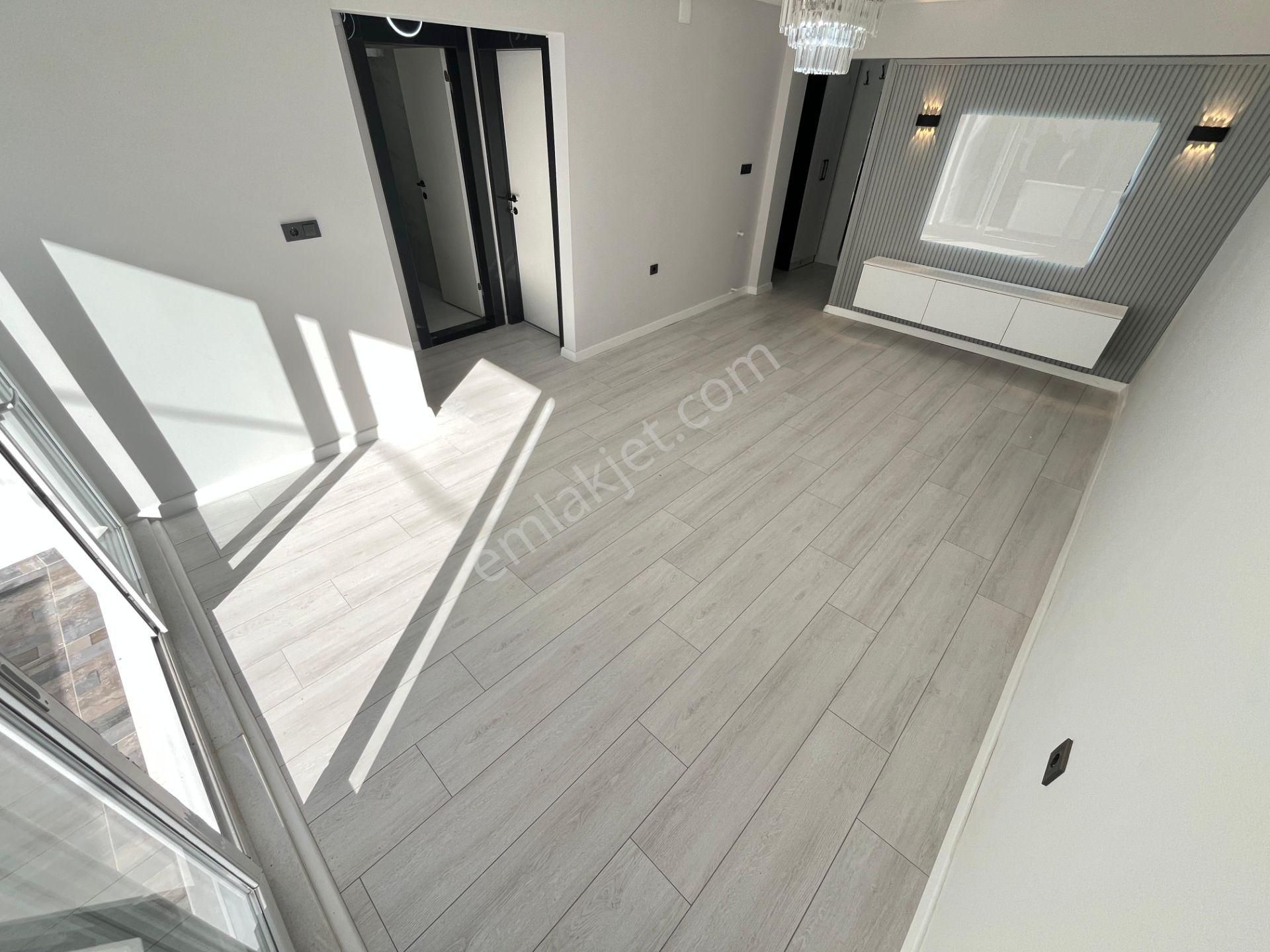 Gürsoy'dan Akçay Merkezde Bahçeli Ön Cephe Fırsat 2+1 Daire - Görsel 11