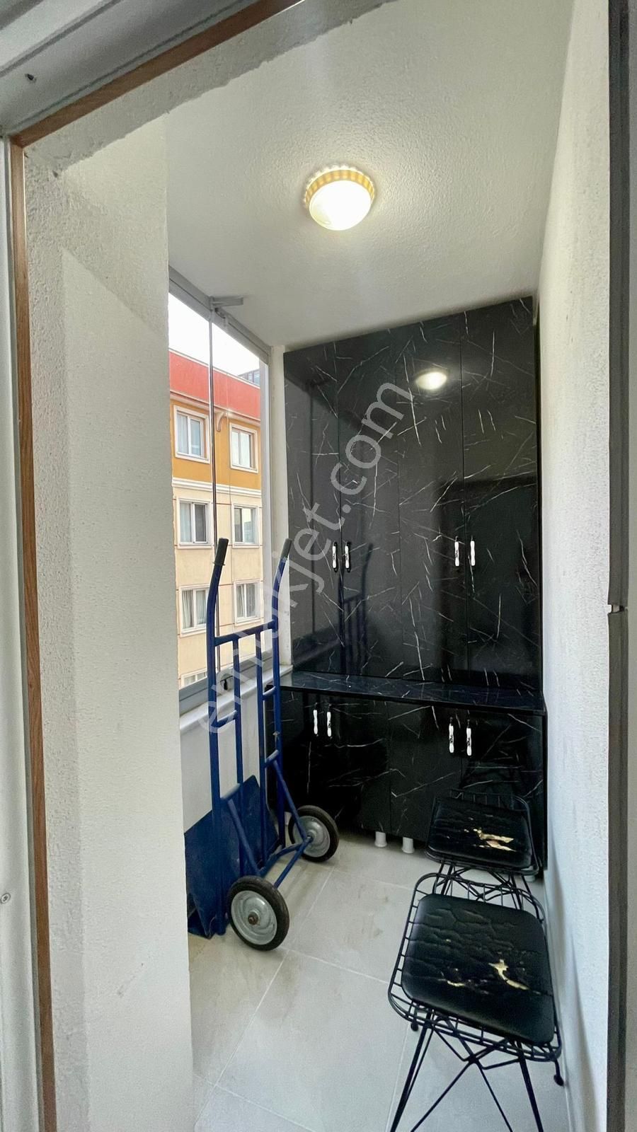 Beylikdüzü Merkezinde Geniş M2 Oturuma Hazır Eşyalı Kiralık Daire !! - Görsel 22