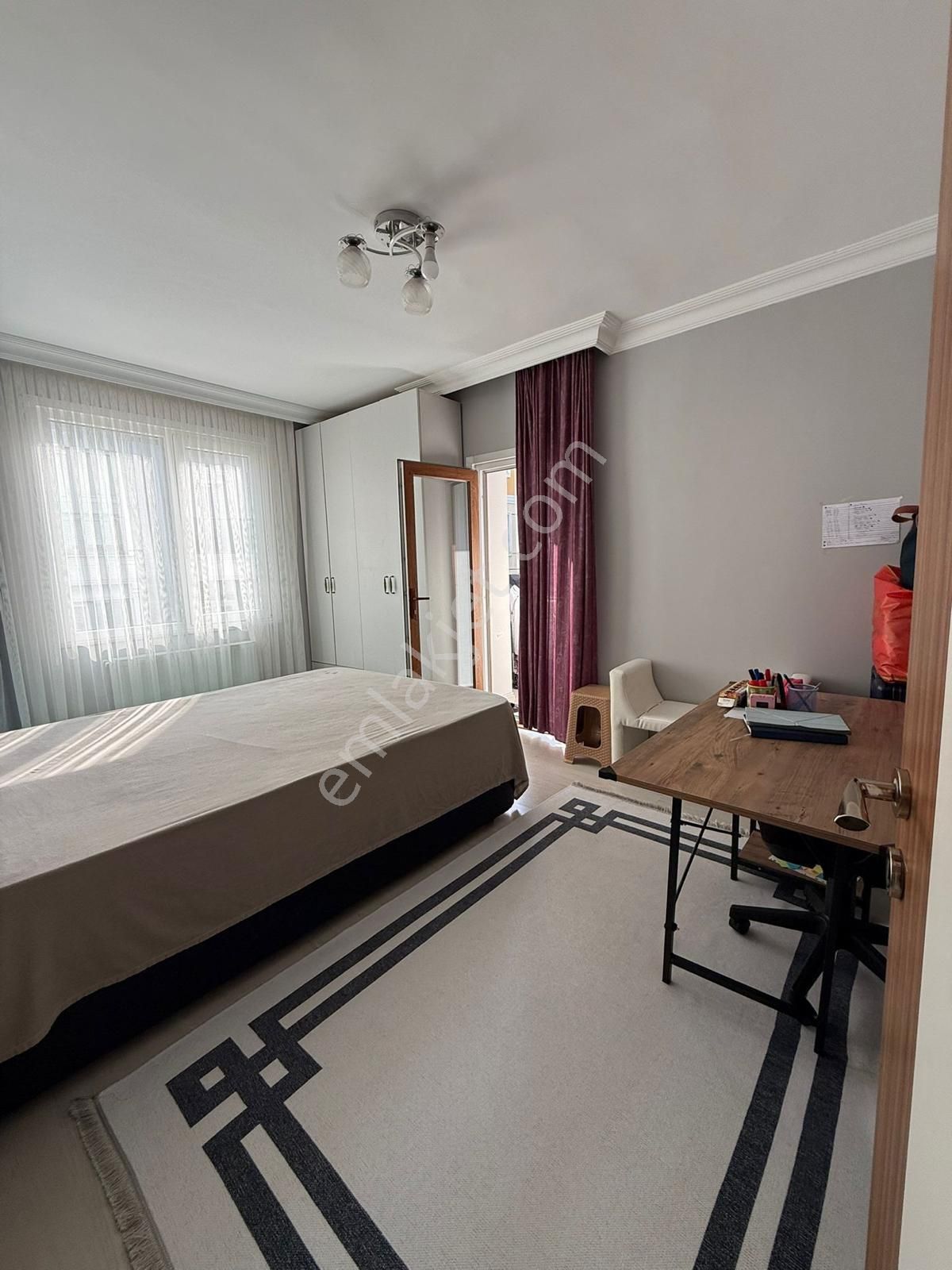 Beylikdüzü Merkezinde Geniş M2 Oturuma Hazır Eşyalı Kiralık Daire !! - Görsel 13