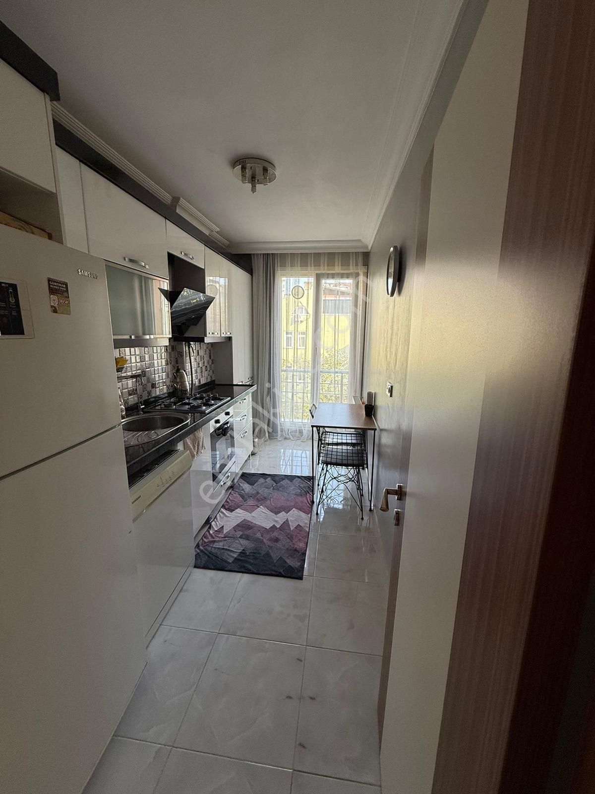 Beylikdüzü Merkezinde Geniş M2 Oturuma Hazır Eşyalı Kiralık Daire !! - Görsel 23