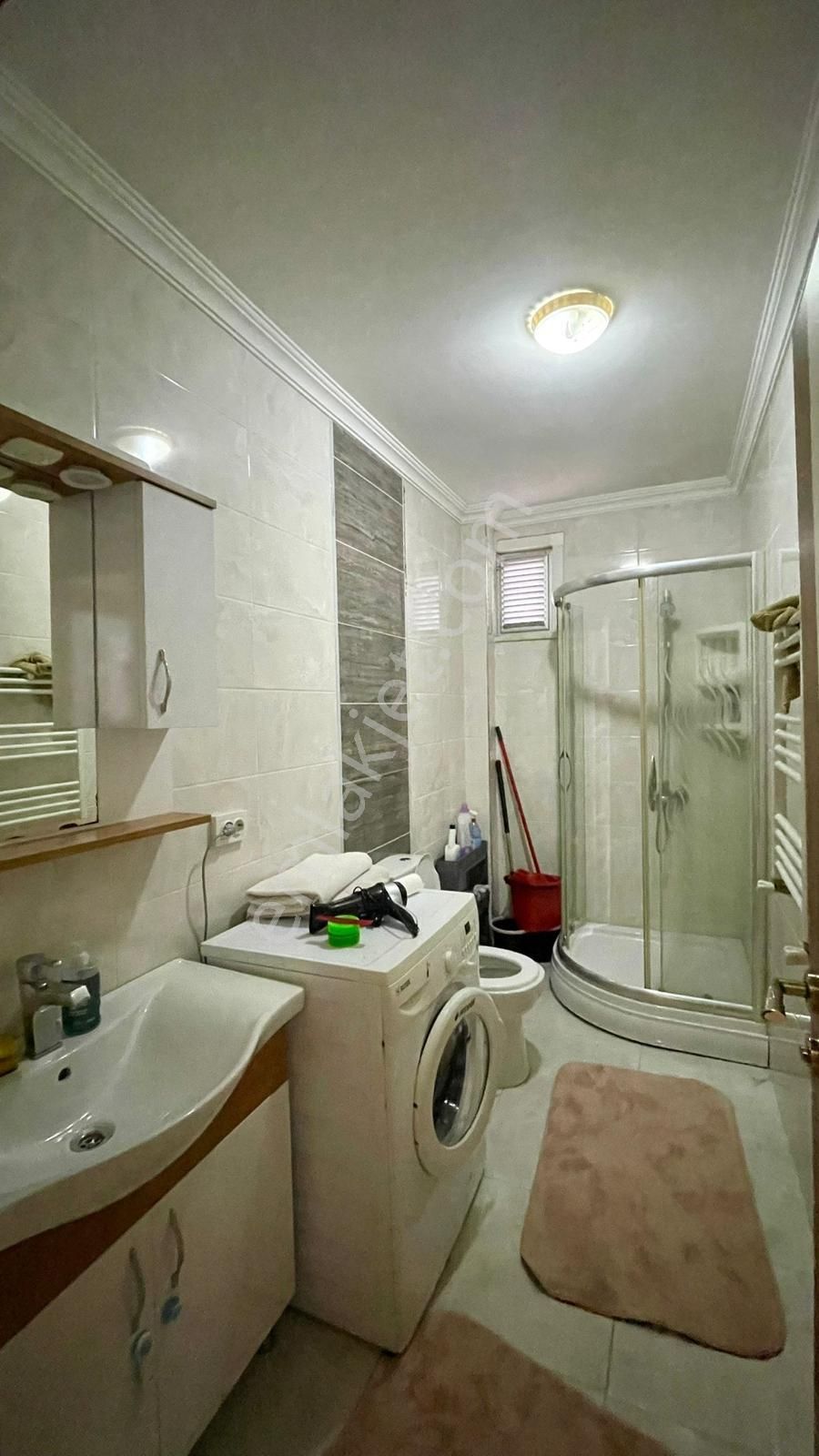 Beylikdüzü Merkezinde Geniş M2 Oturuma Hazır Eşyalı Kiralık Daire !! - Görsel 24