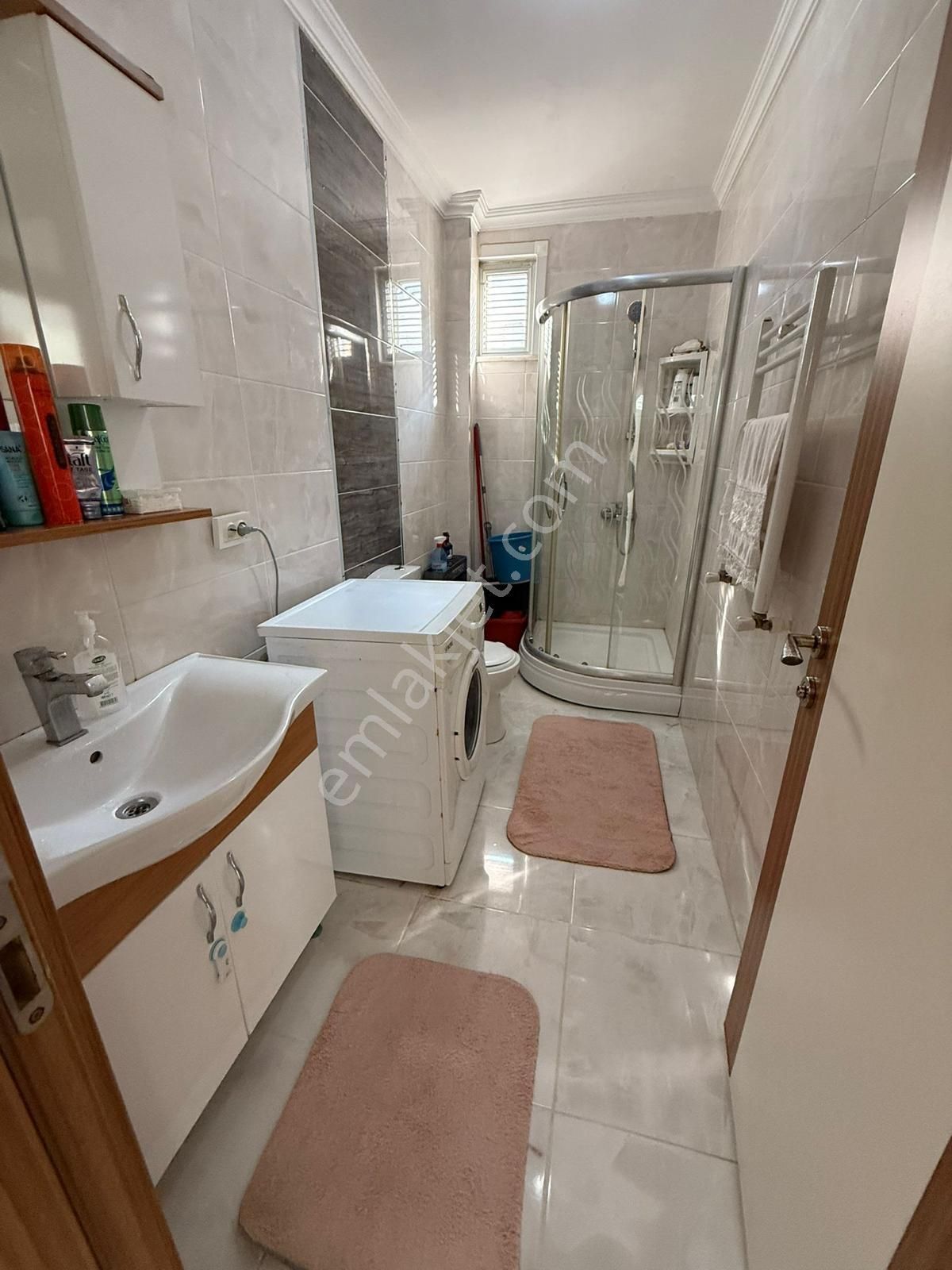 Beylikdüzü Merkezinde Geniş M2 Oturuma Hazır Eşyalı Kiralık Daire !! - Görsel 30