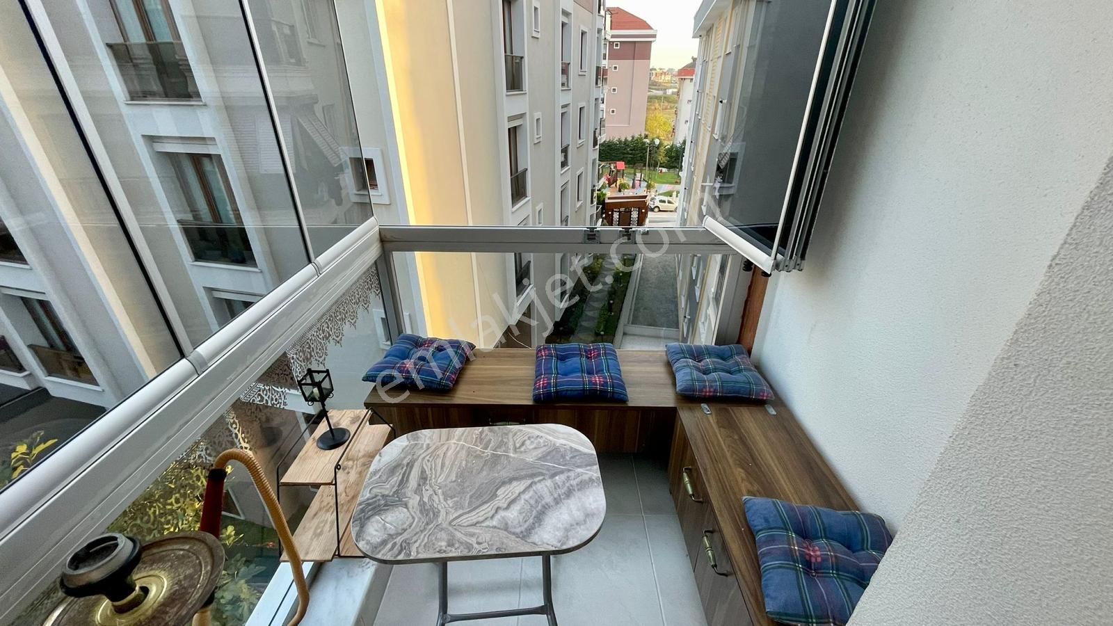 Beylikdüzü Merkezinde Geniş M2 Oturuma Hazır Eşyalı Kiralık Daire !! - Görsel 6