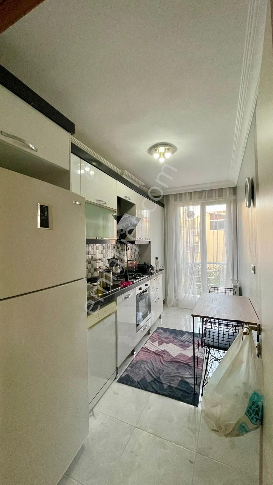 Beylikdüzü Merkezinde Geniş M2 Oturuma Hazır Eşyalı Kiralık Daire !! - Görsel 5