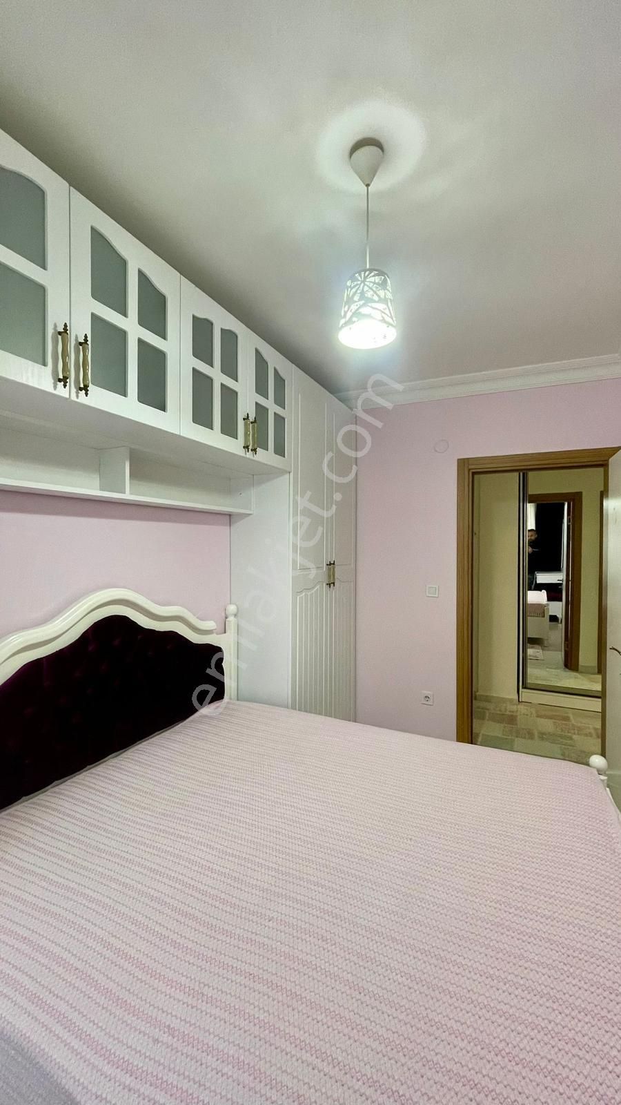 Beylikdüzü Merkezinde Geniş M2 Oturuma Hazır Eşyalı Kiralık Daire !! - Görsel 25