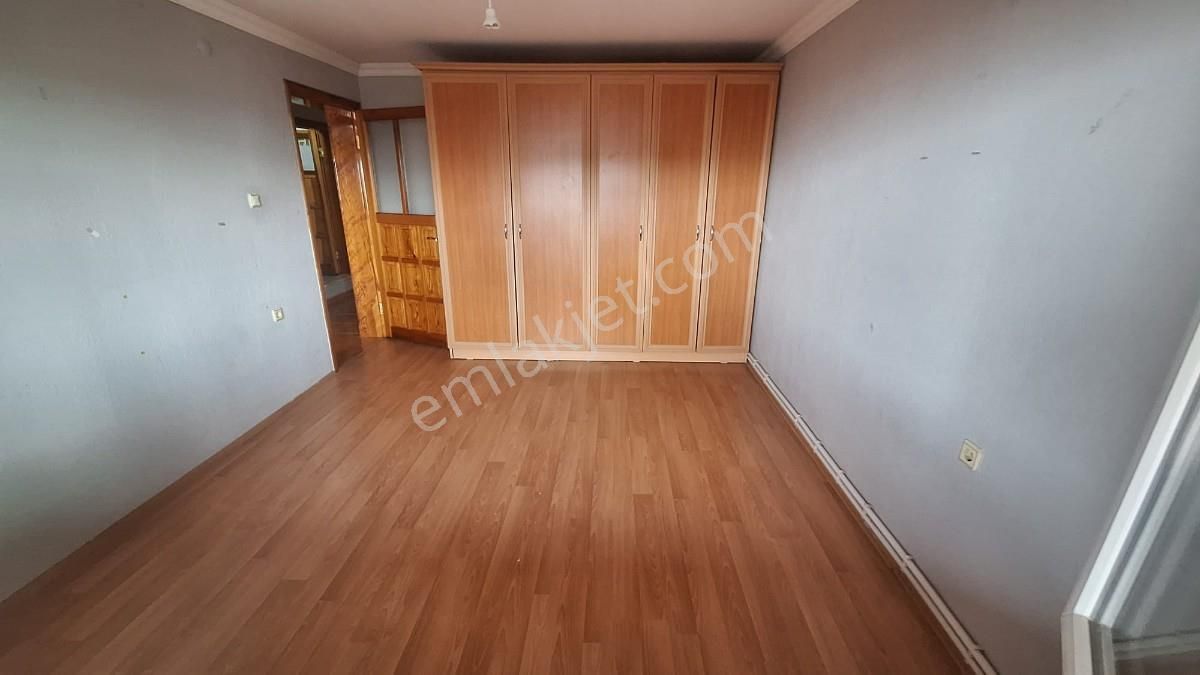 Bornova/inönü Mah. 120 M2 Teraslı 3+1 Kiralık Daire - Görsel 8