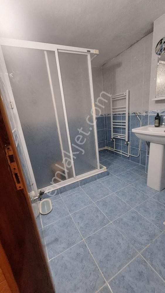 Bornova/inönü Mah. 120 M2 Teraslı 3+1 Kiralık Daire - Görsel 17