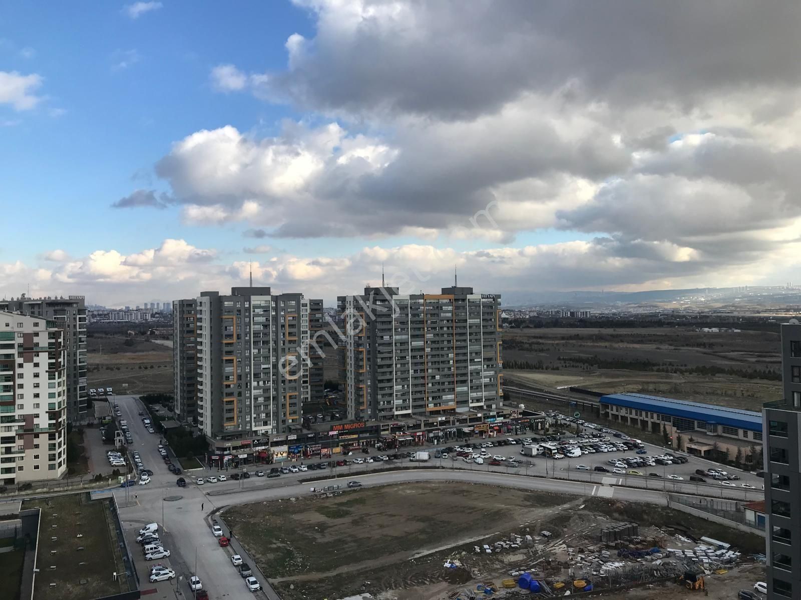 Yenimahalle Cumhuriyet Mahallesi İstanbul Yolu Metro Durağı 50 Adım 2+1 Güney Cephe 14.kat