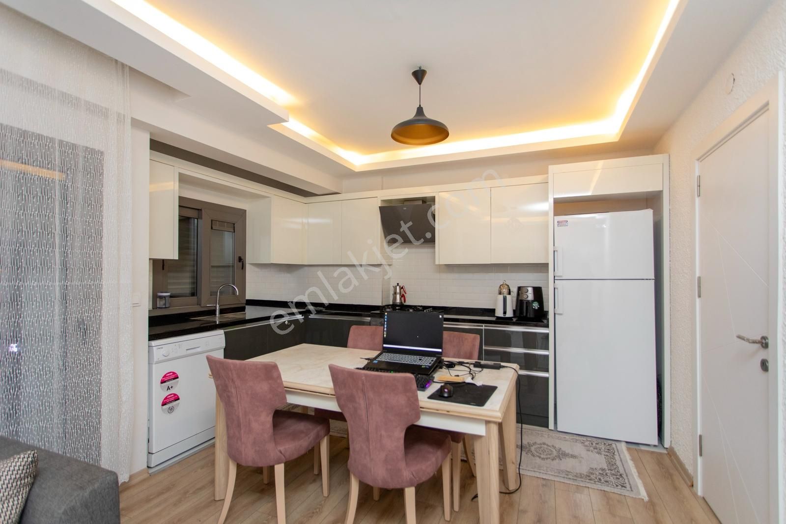 Foça Hacıveli Mah. Bağ Evlerinde Satılık 2+1 Eşyalı Daire - Görsel 34