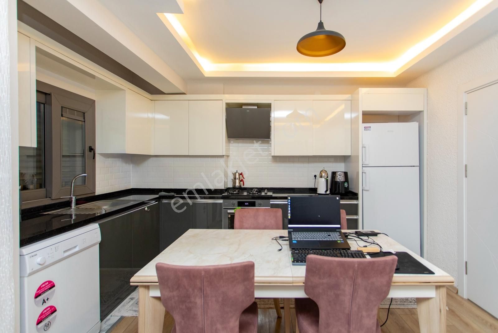 Foça Hacıveli Mah. Bağ Evlerinde Satılık 2+1 Eşyalı Daire - Görsel 29