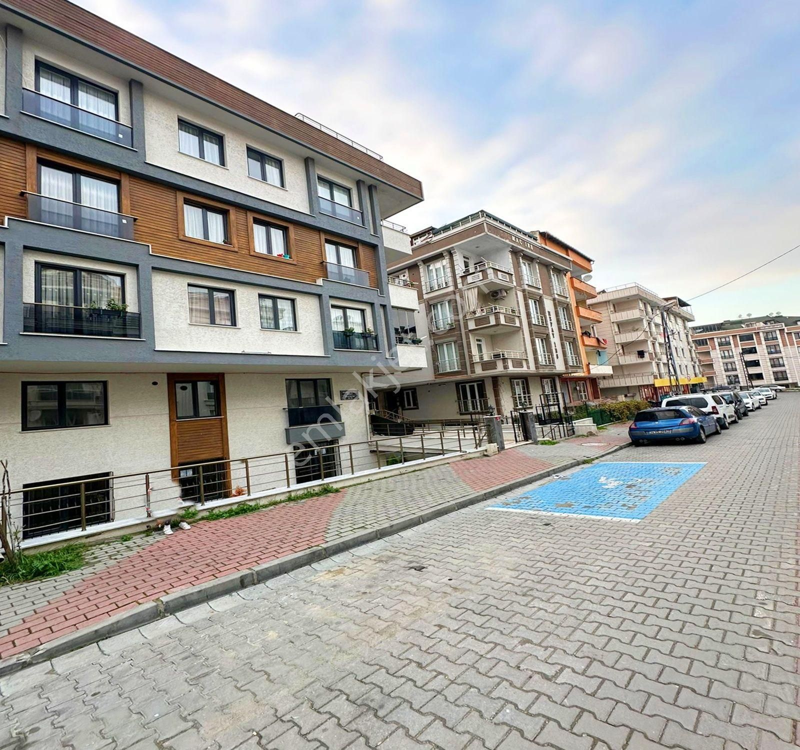Beylikdüzü Yakuplu'da 5+2 195m2 Ön Cephe Dubleks Daire Fırsatı - Görsel 31