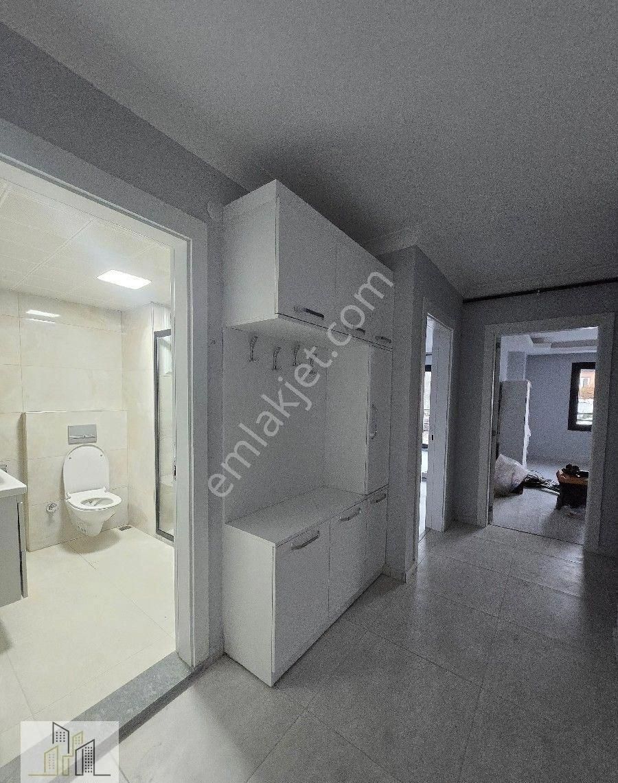 Okul Çarşı Bölgesinde Lüks Kiralık Daire - Görsel 4