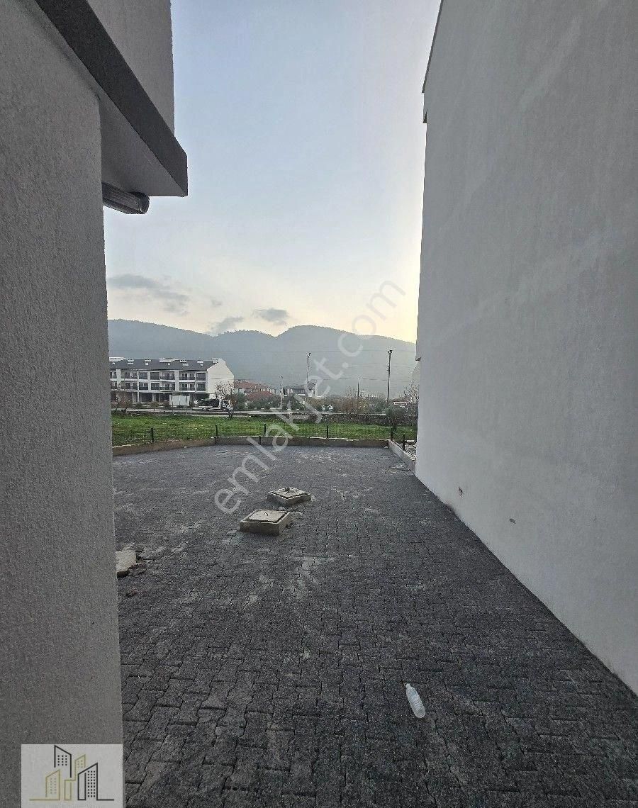 Okul Çarşı Bölgesinde Lüks Kiralık Daire - Görsel 7