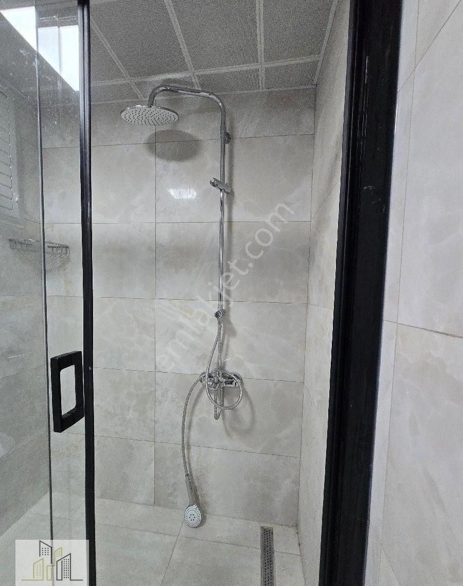 Okul Çarşı Bölgesinde Lüks Kiralık Daire - Görsel 16