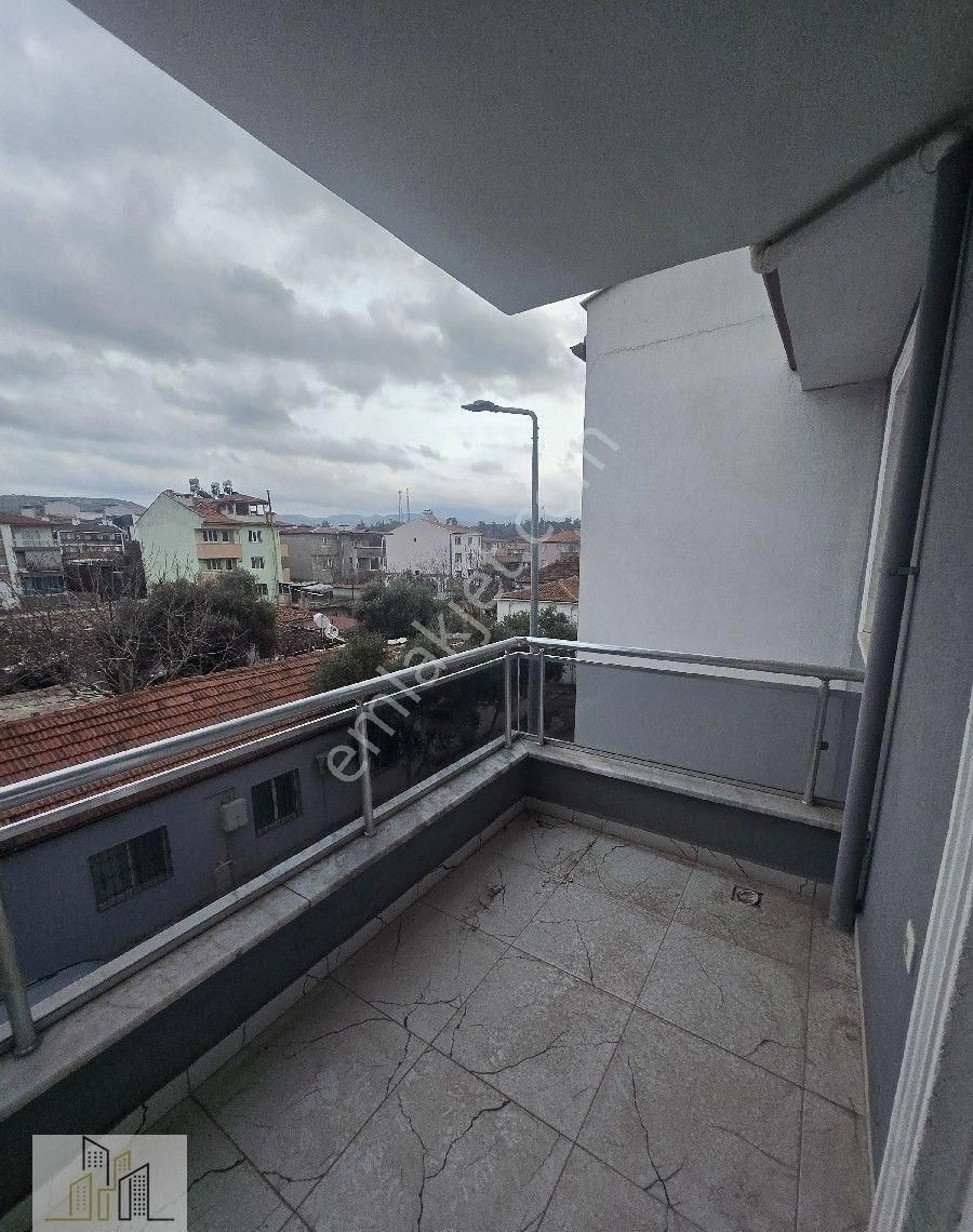 Çarşı Sokağında Kiralık 2+1 Daire - Görsel 5