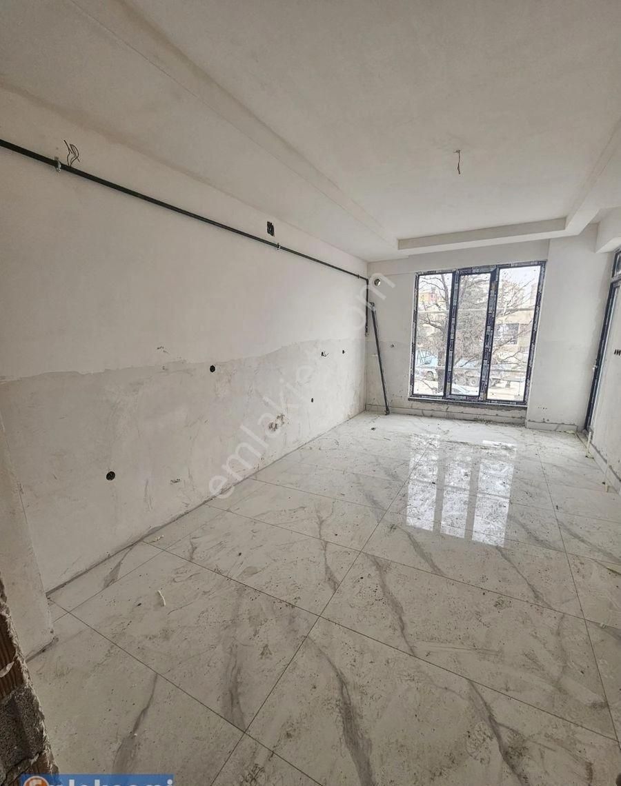 Emlaknomi'den Hacımutahır'da 3+1 3 Aya Teslim Lüks Ara Kat Satılık Daıreler - Görsel 16