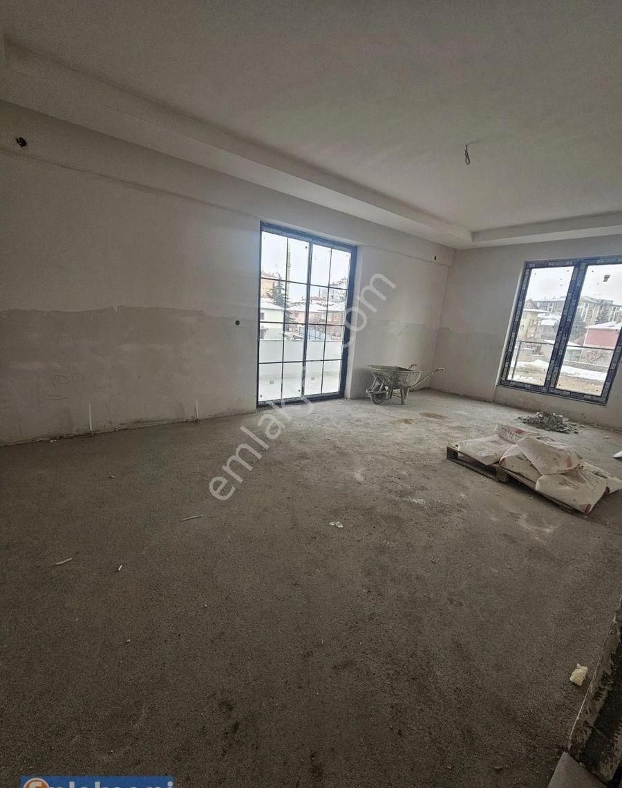 Emlaknomi'den Hacımutahır'da 3+1 3 Aya Teslim Lüks Ara Kat Satılık Daıreler - Görsel 3