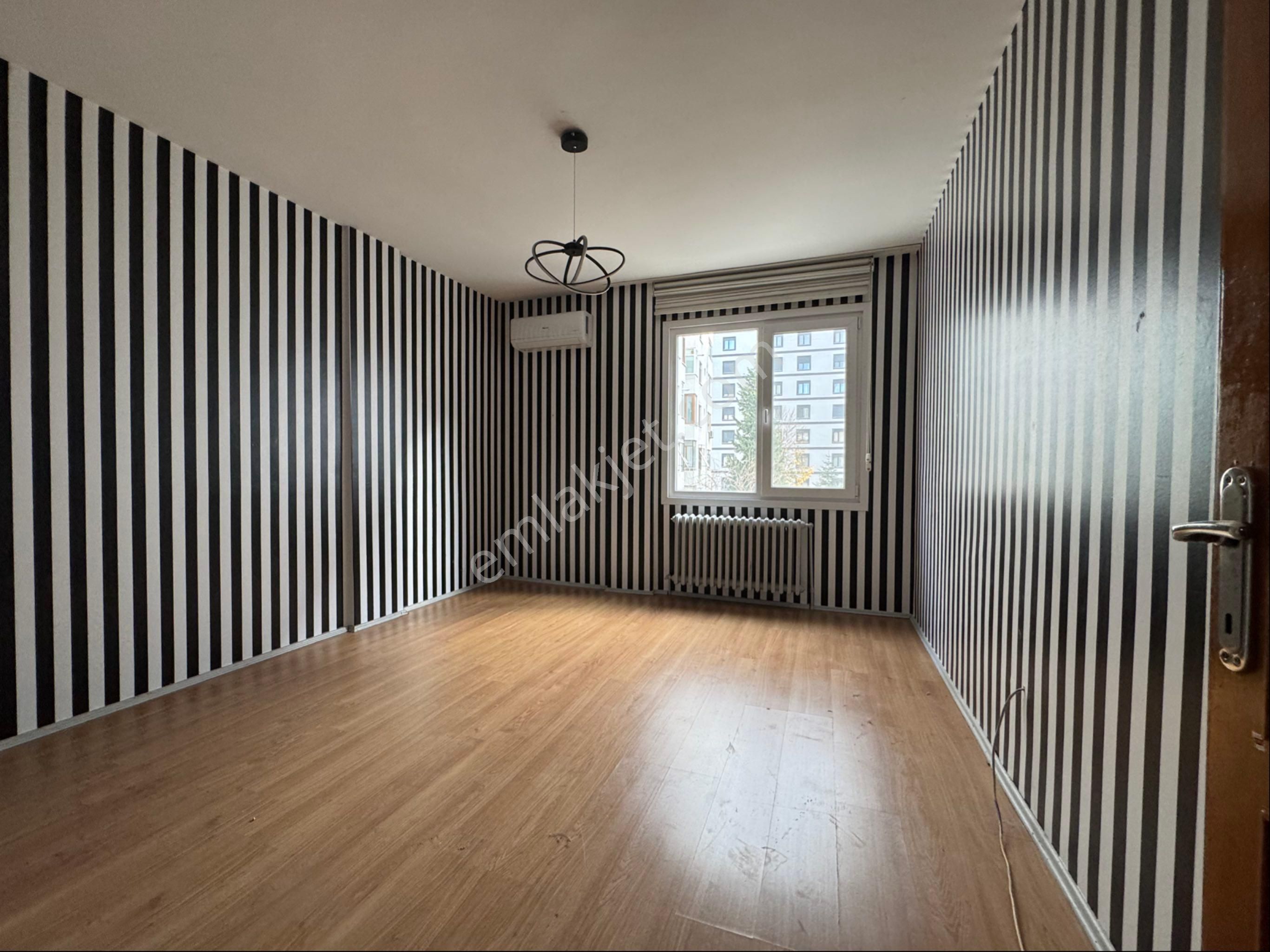 Minibüs Caddesine 3. Binada Asansörlü Otoparklı 3+1 95m2 Kiralık Daire - Görsel 18