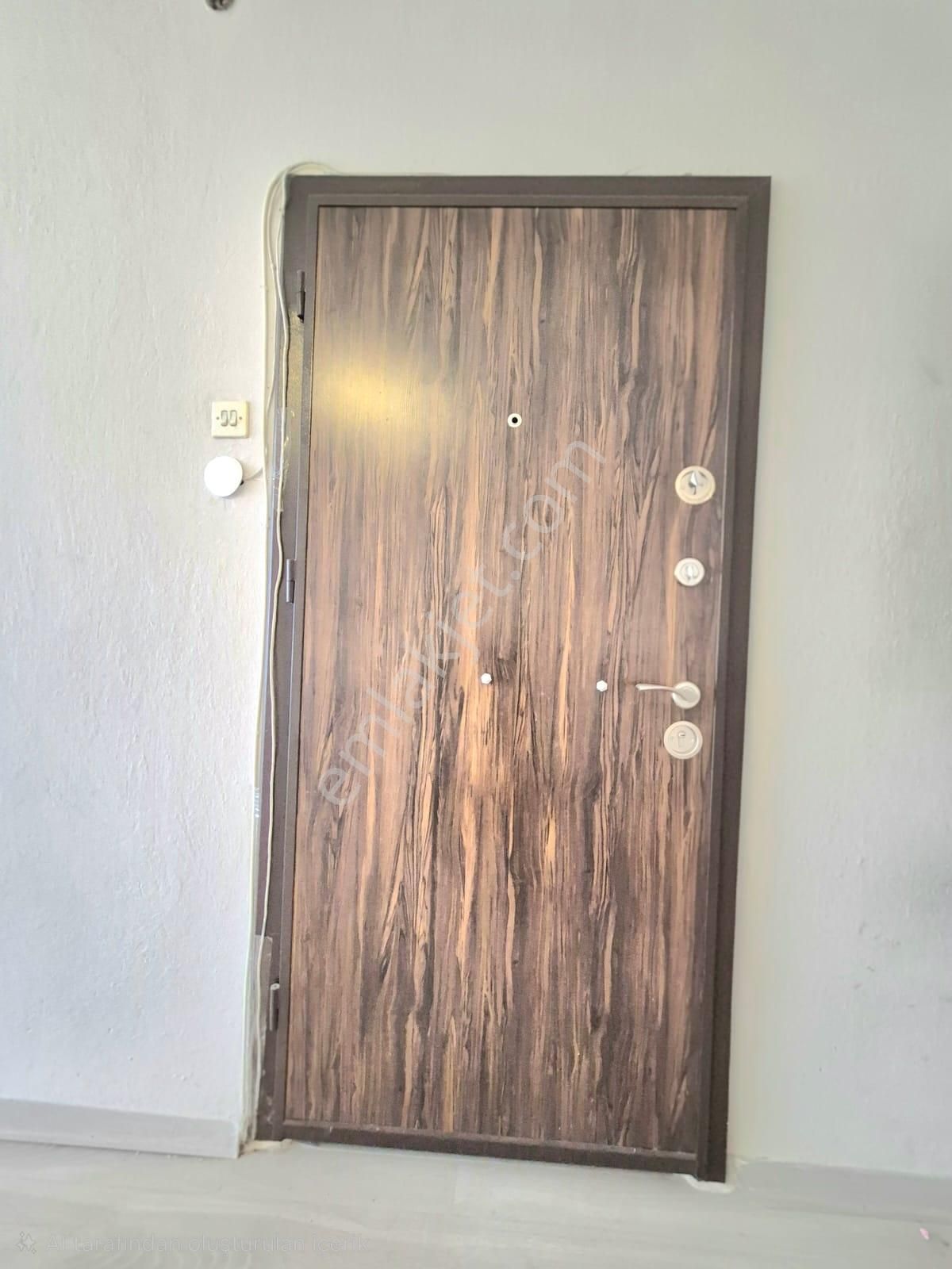 K.yaka Çarşı İçi Geniş Çift Cephe Çift Balkon D.gazlı 145 M2 3+1 - Görsel 6