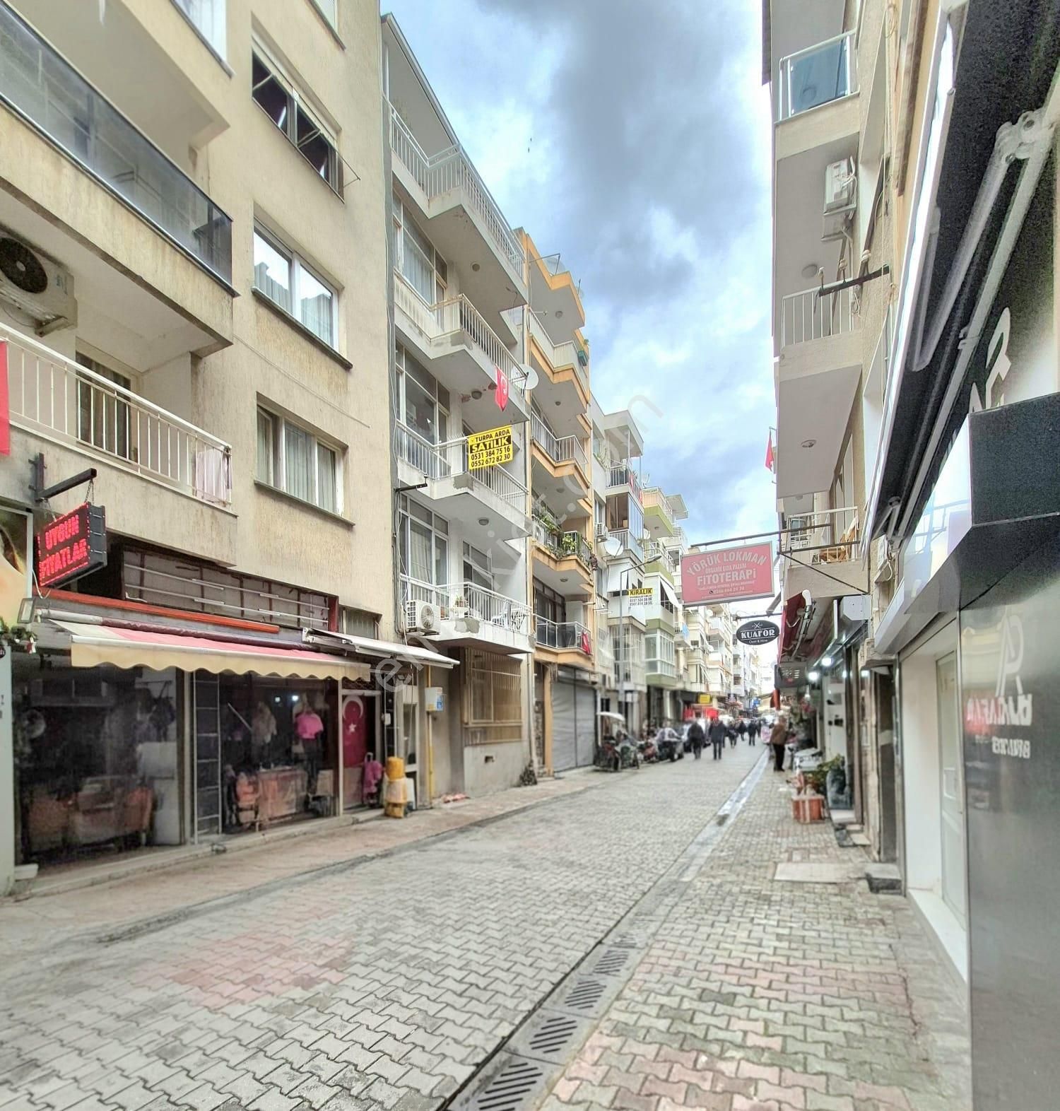 K.yaka Çarşı İçi Geniş Çift Cephe Çift Balkon D.gazlı 145 M2 3+1 - Görsel 8