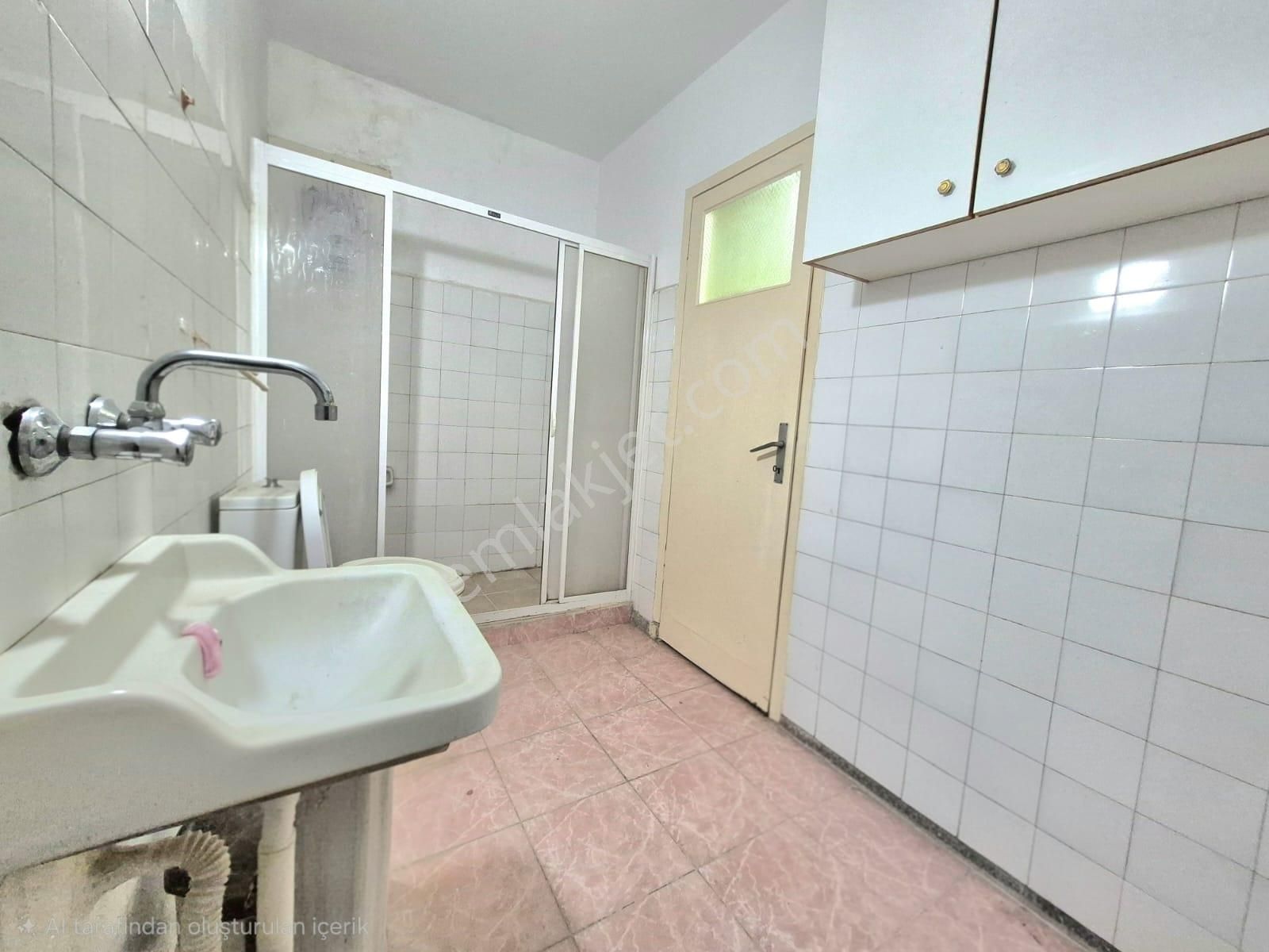 K.yaka Çarşı İçi Geniş Çift Cephe Çift Balkon D.gazlı 145 M2 3+1 - Görsel 31