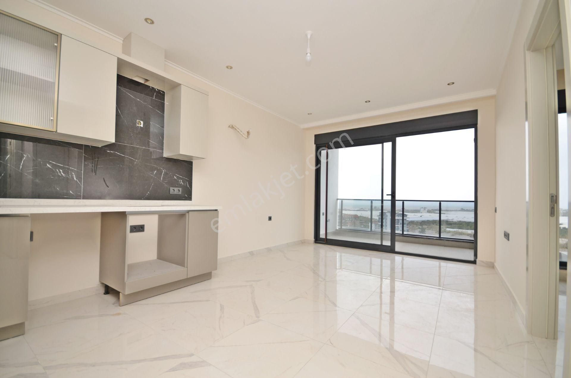 Alanya / Demirtaş’ta Deniz & Havuz Manzaralı 1+1 Satılık Daire - Görsel 2