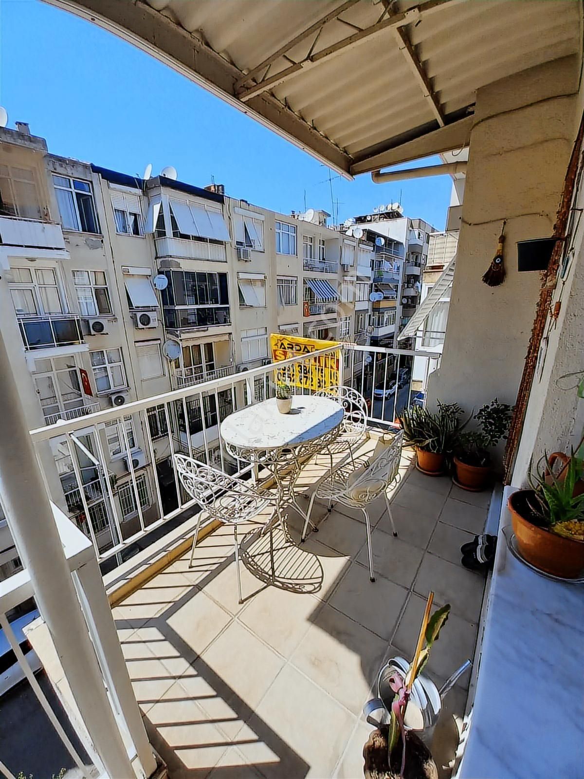 K.yaka Çarşı Yakını Çift Cephe Çift Balkon D.gazlı 2+1 100 M2 - Görsel 20