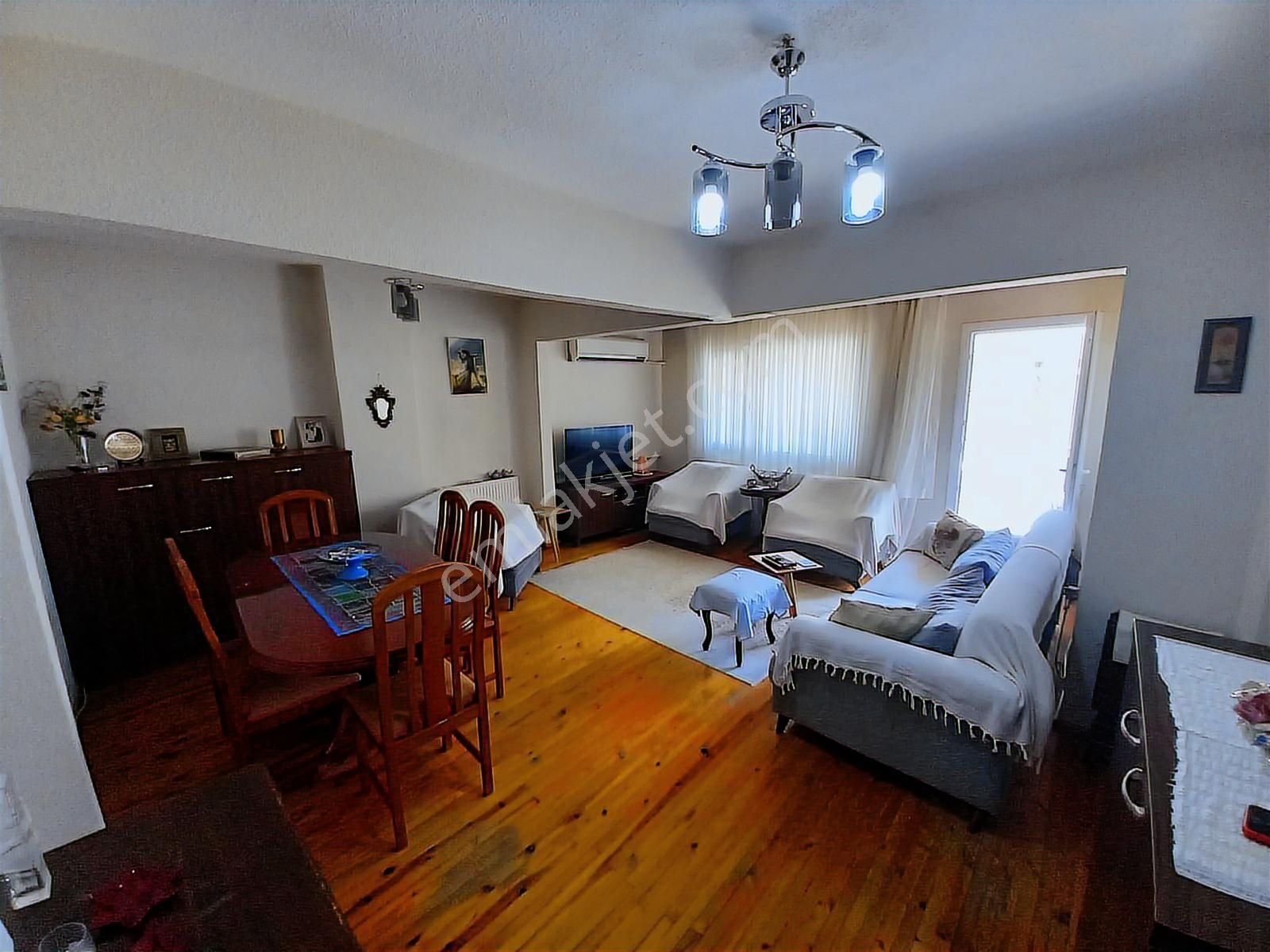 K.yaka Çarşı Yakını Çift Cephe Çift Balkon D.gazlı 2+1 100 M2 - Görsel 15