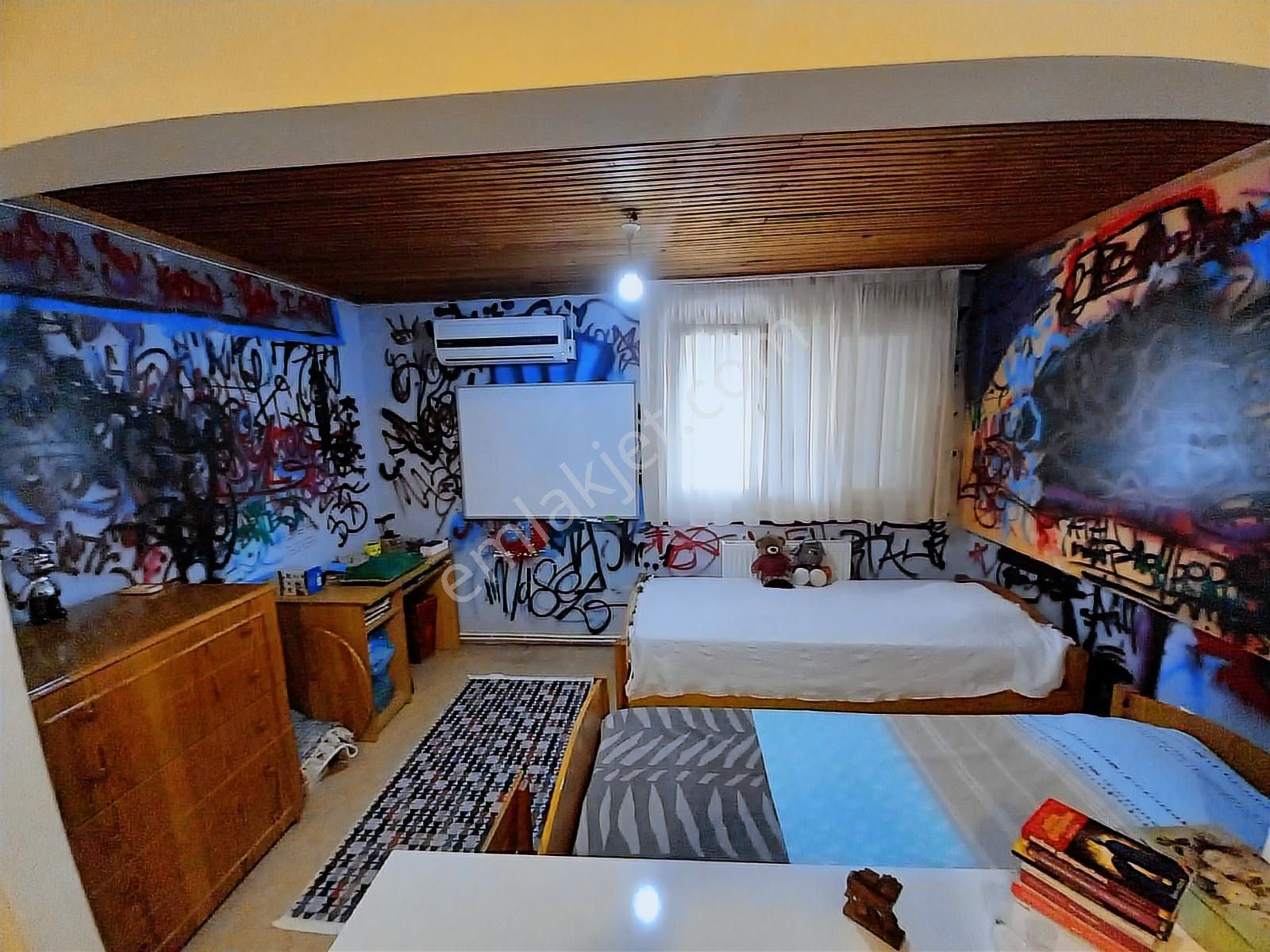 K.yaka Çarşı Yakını Çift Cephe Çift Balkon D.gazlı 2+1 100 M2 - Görsel 3