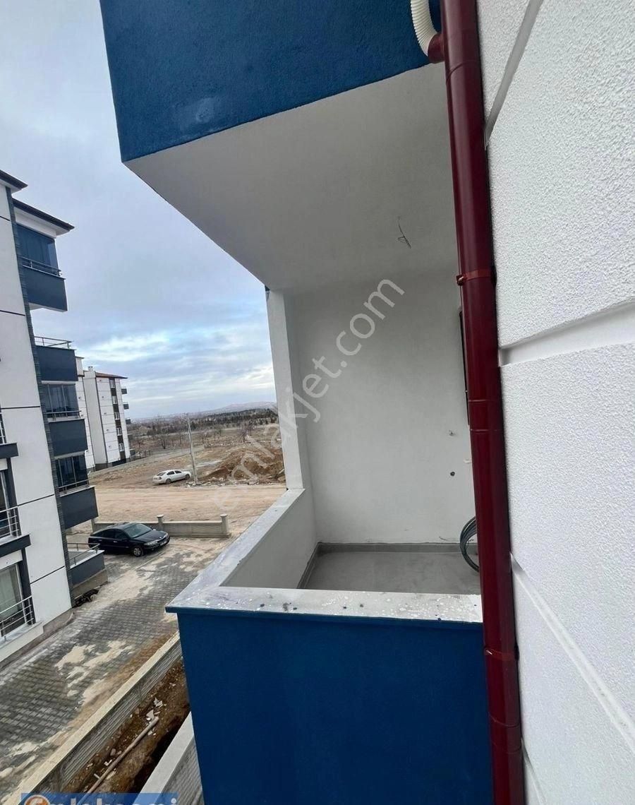 Emlaknomi 'den Üniversite Yakını Hastaneye Yürüme Mesafesinde Satılık 1+1 Daire - Görsel 3