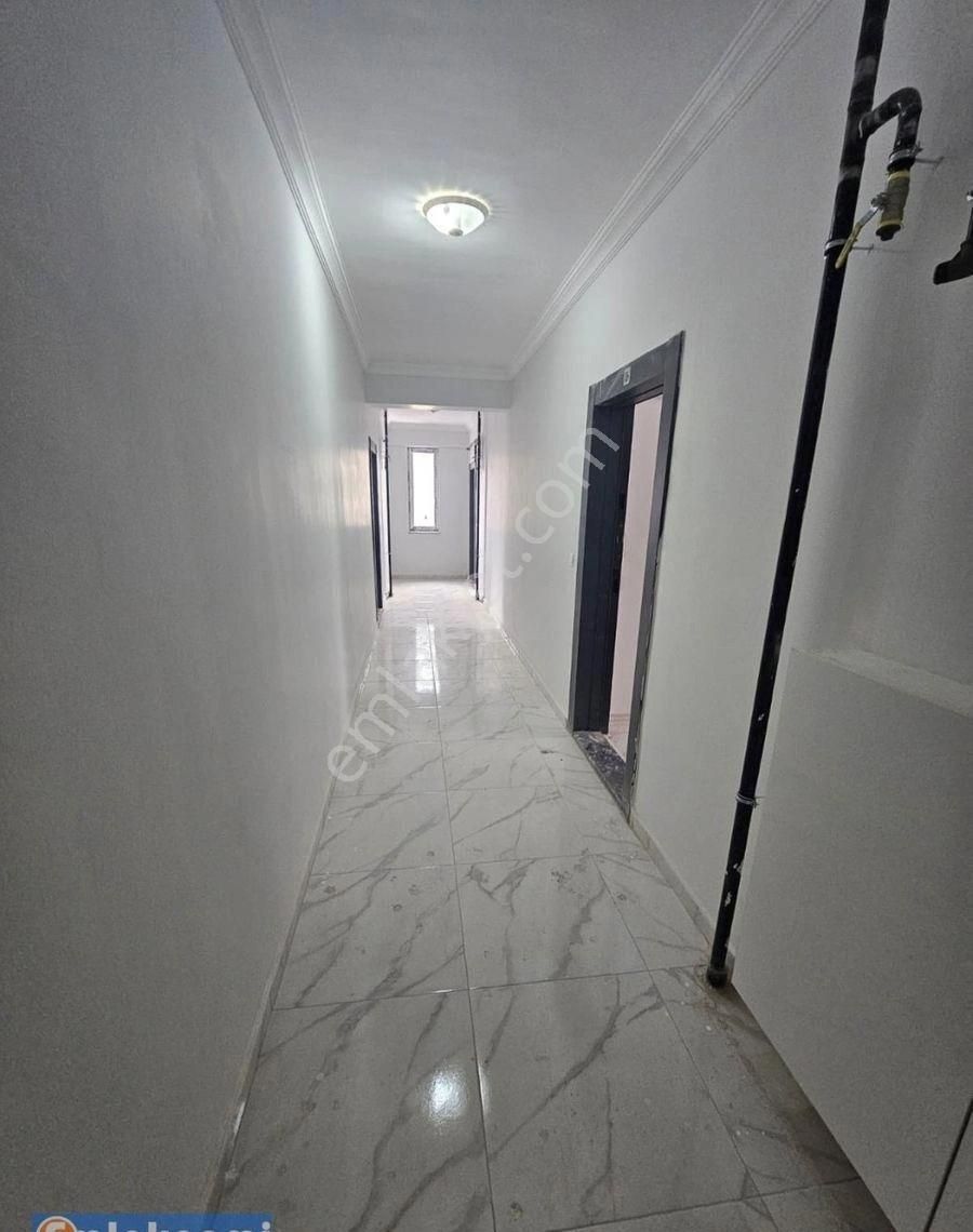 Emlaknomi'den Hastane Civarı Satılık Sıfır 1+1 Daire - Görsel 3