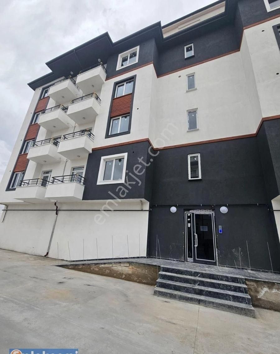 Emlaknomi'den Hastane Civarı Satılık Sıfır 1+1 Daire - Görsel 10