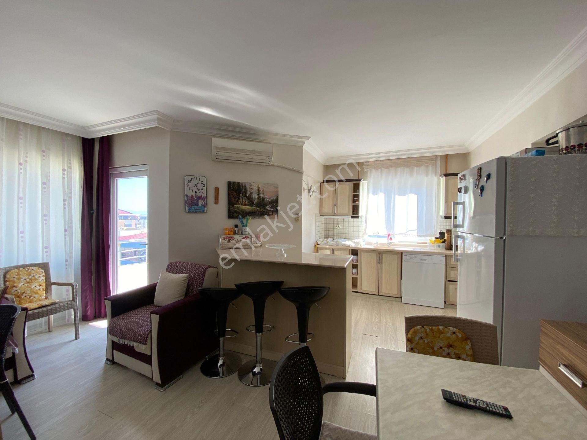 Didim Denize Yakın Site İçinde Geniş Balkonlu Eşyalı 2+1 Daire - Görsel 14