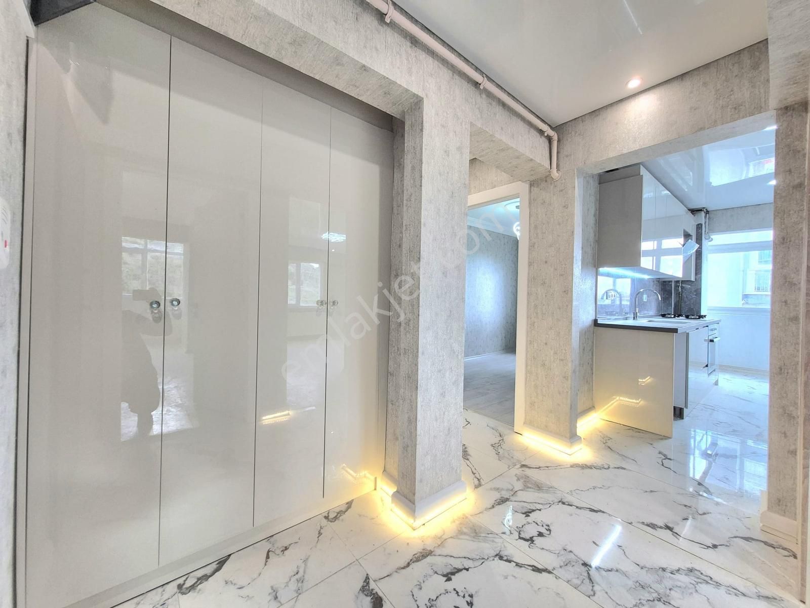 Zübeyde Hanım Mah. Ultura Lüks Daire Site İçinde 3+1 140 M2 - Görsel 3