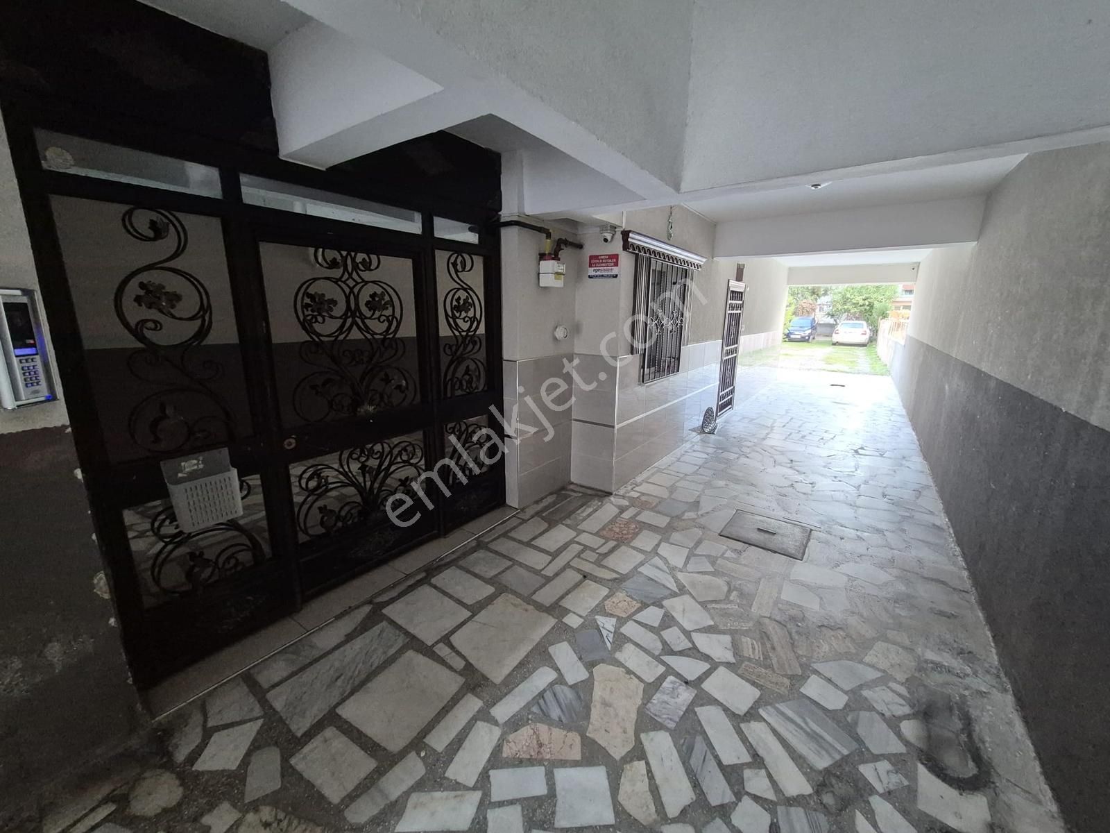 Bahariye Mah. Önü Açık Asasörlü D.gazlı Otoparklı 2+1 100 M2 - Görsel 25